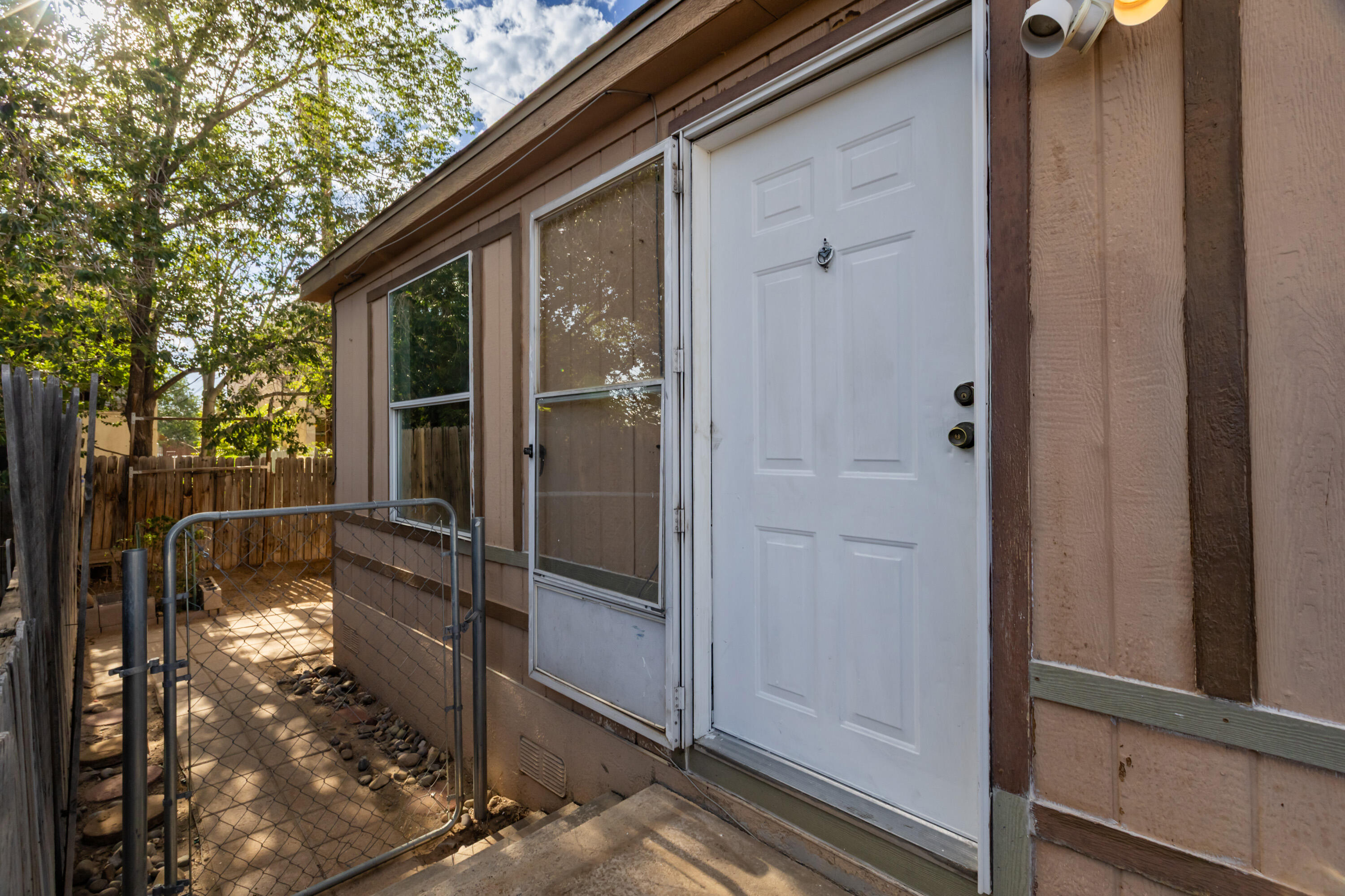 Homes for sale in Albuquerque, NM | 209 Westcourt Pl Nw, Albuquerque, NM 87105 | MLS# 1091310