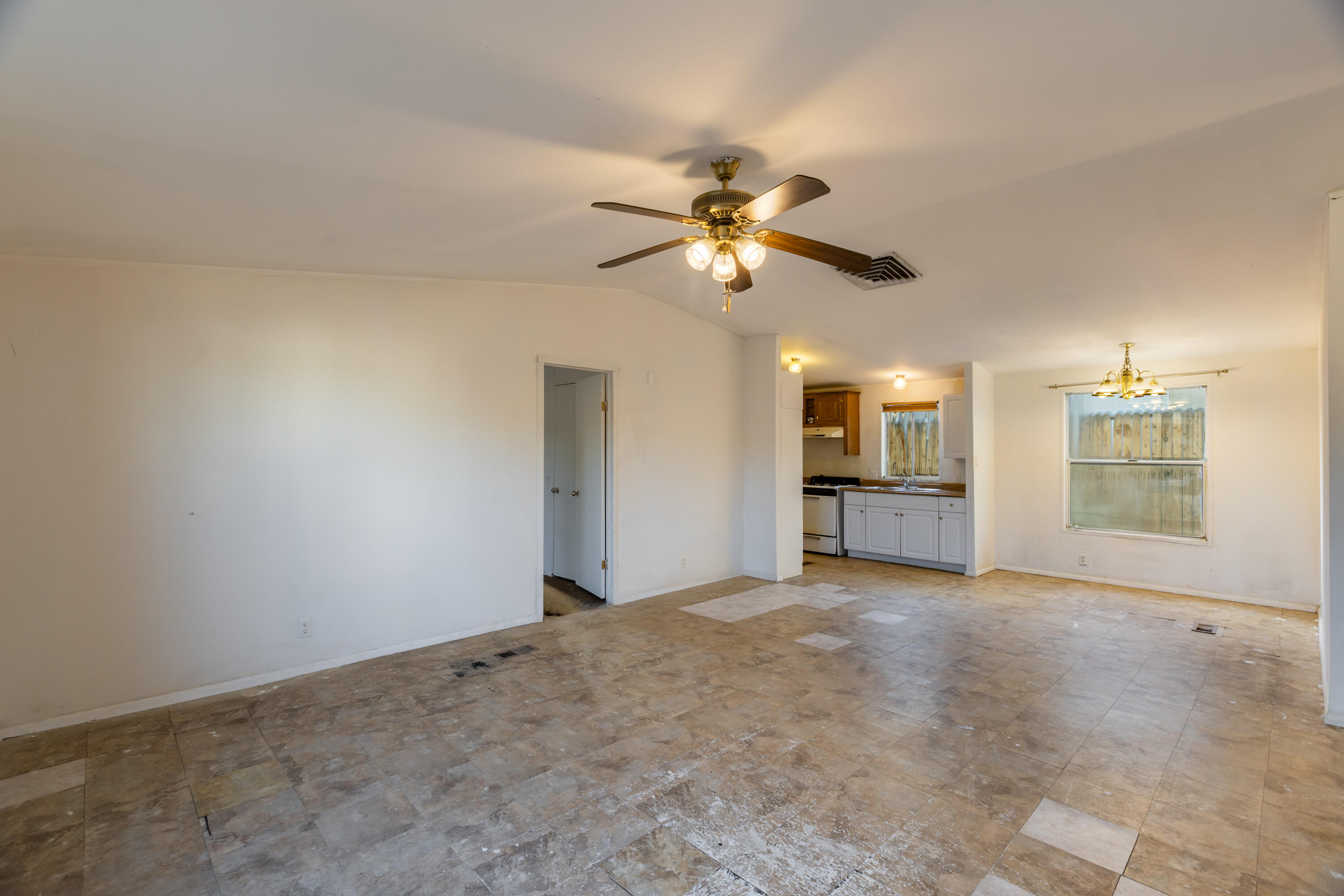 Homes for sale in Albuquerque, NM | 209 Westcourt Pl Nw, Albuquerque, NM 87105 | MLS# 1091310