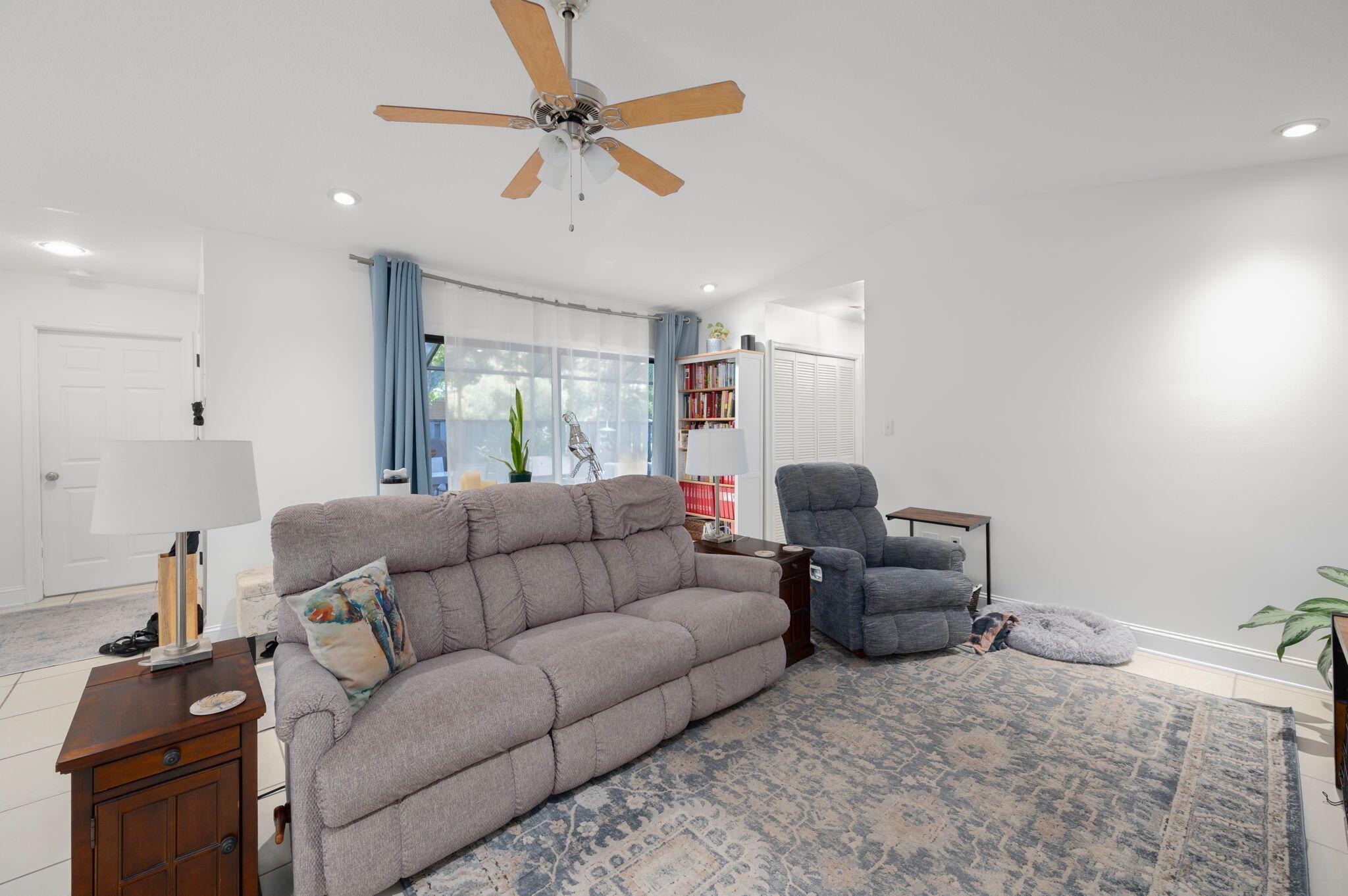 Homes for sale in Fort Pierce, FL | 1433 Captains Walk #18d, Fort Pierce, FL 34950 | MLS# R11123517