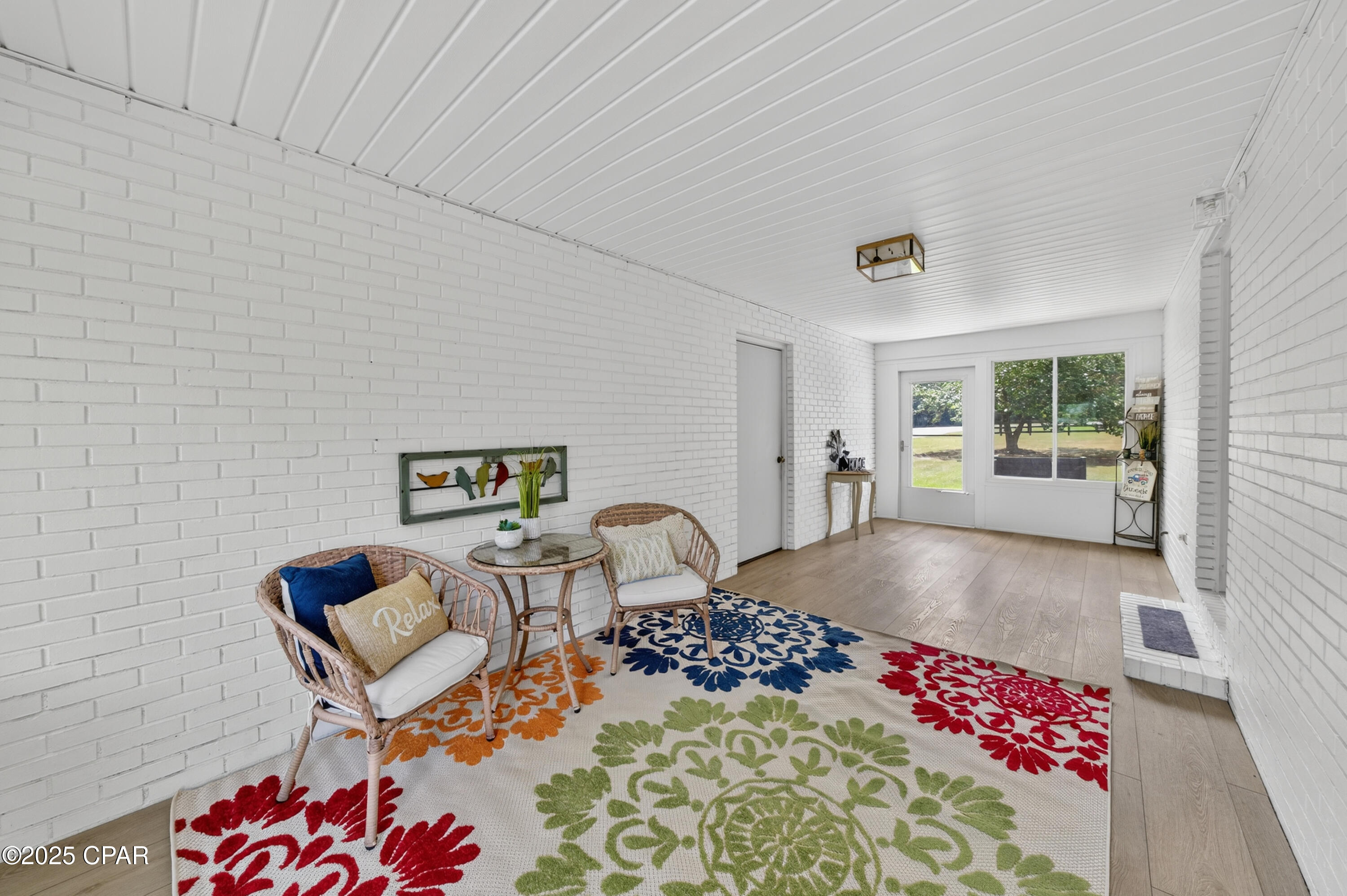 Listing photo id 31 for 1955 Highway 181