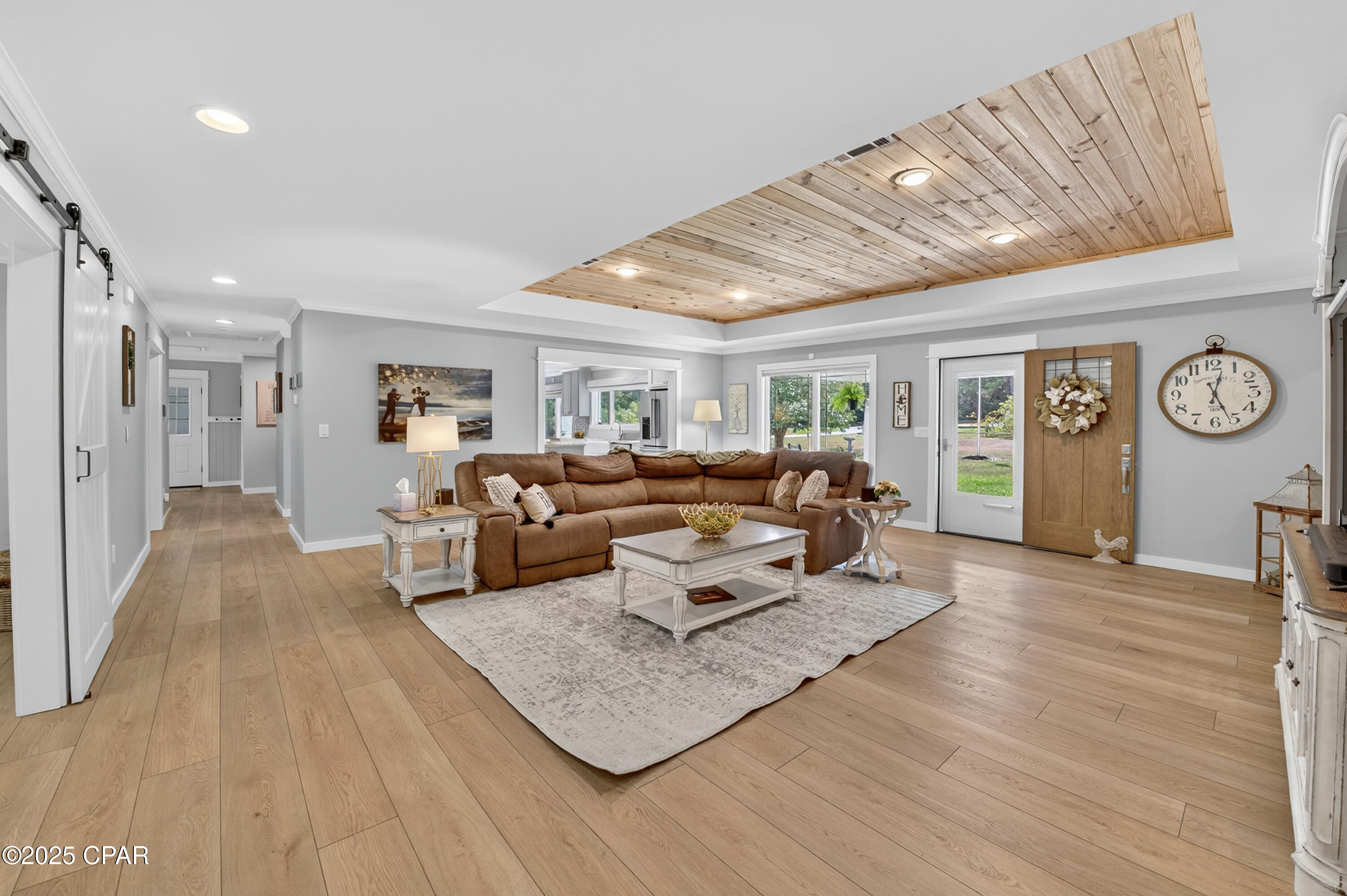 Listing photo id 6 for 1955 Highway 181