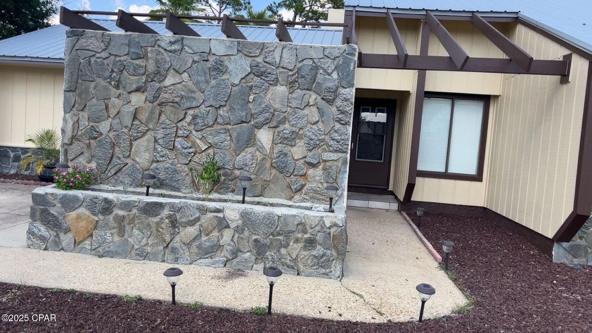 Image 11 For 602 Gabriel Street