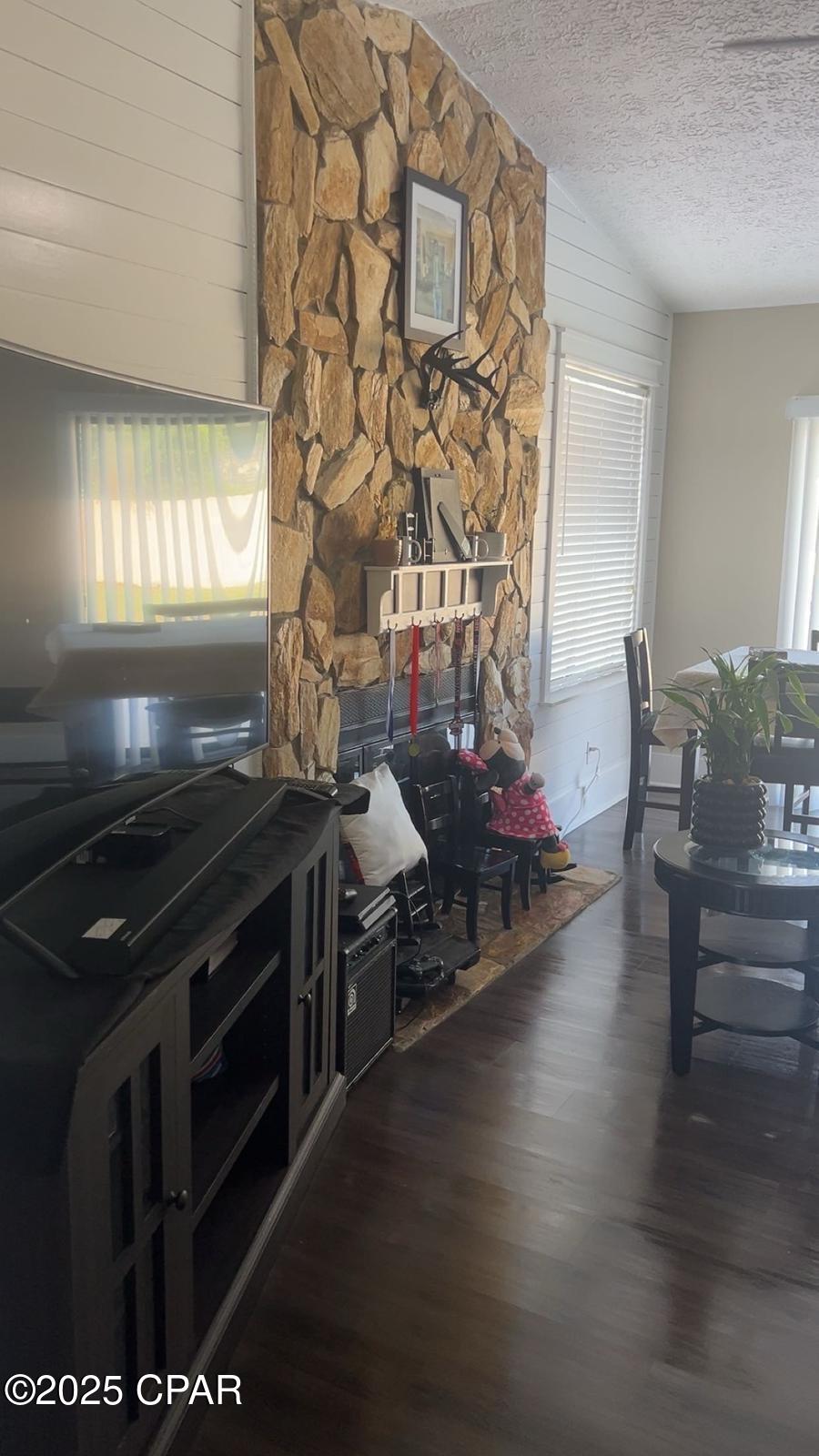 Image 19 For 602 Gabriel Street