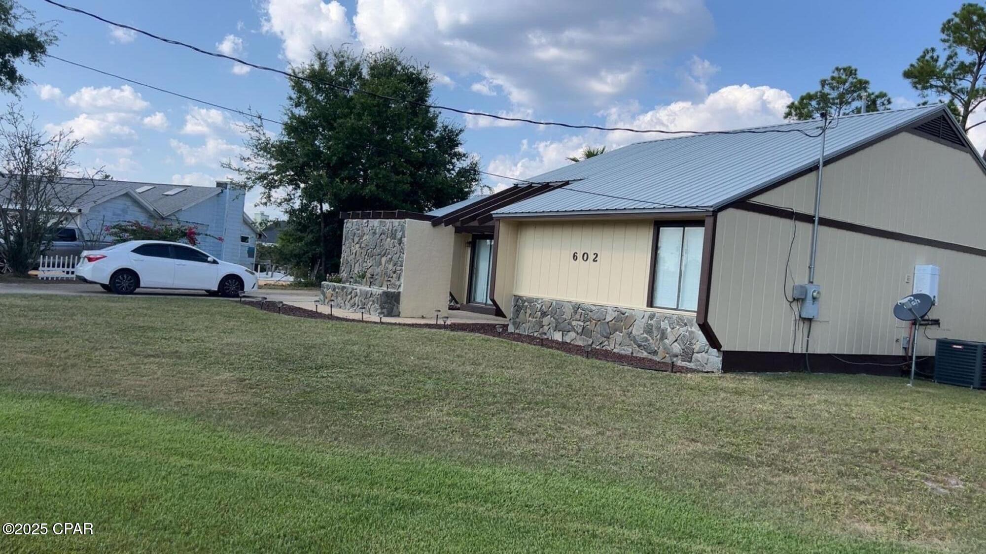 Image 4 For 602 Gabriel Street