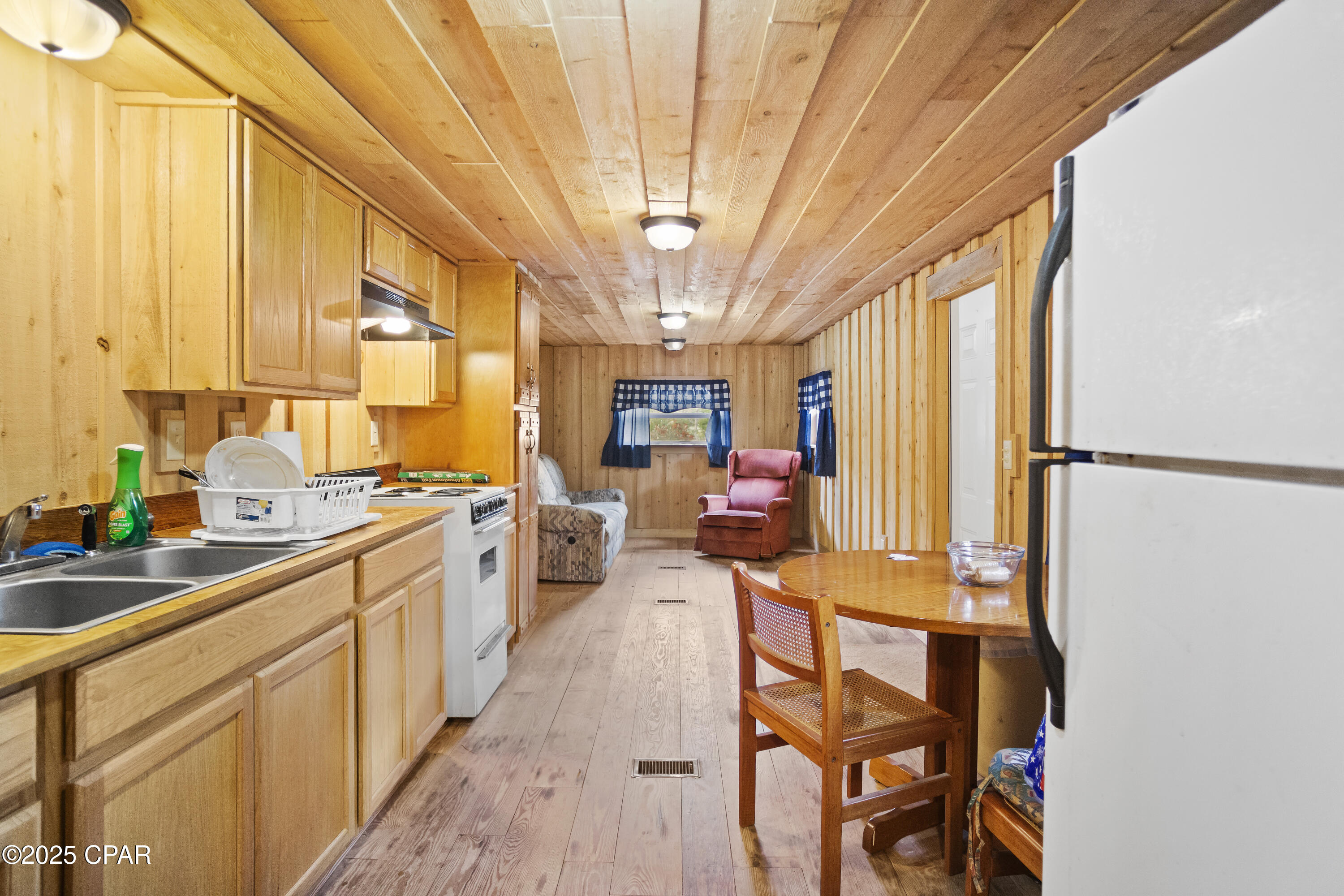 Image 8 For 14443 Td Barker Road