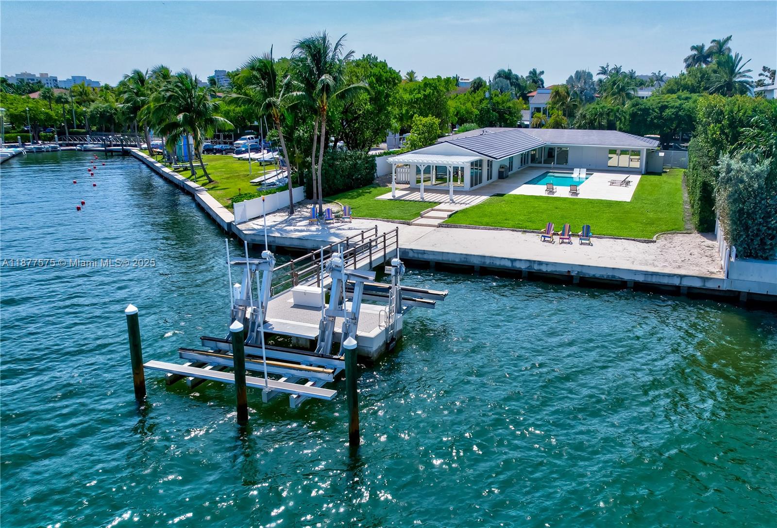 200 Harbor Dr Key Biscayne, FL 33149