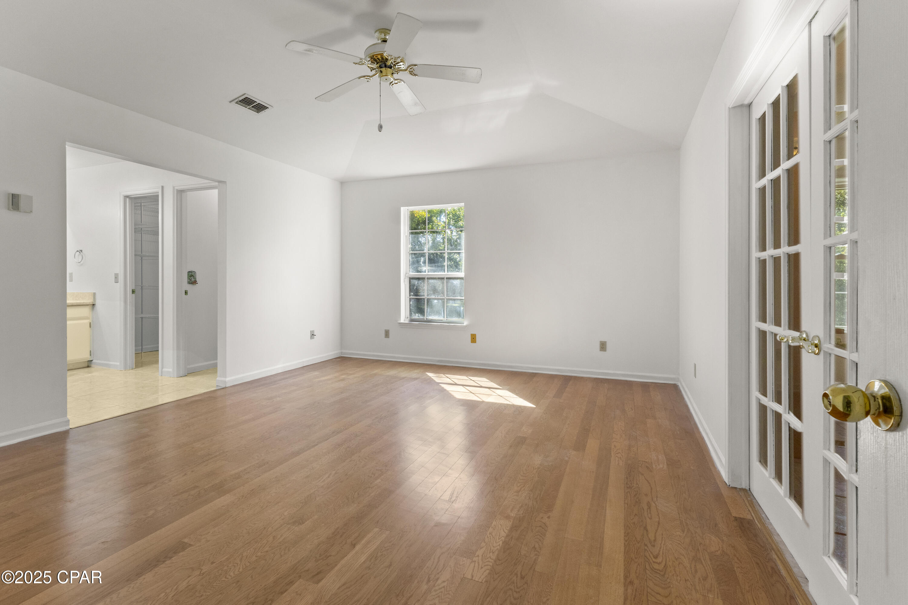 Image 13 For 333 Moonlight Bay Drive