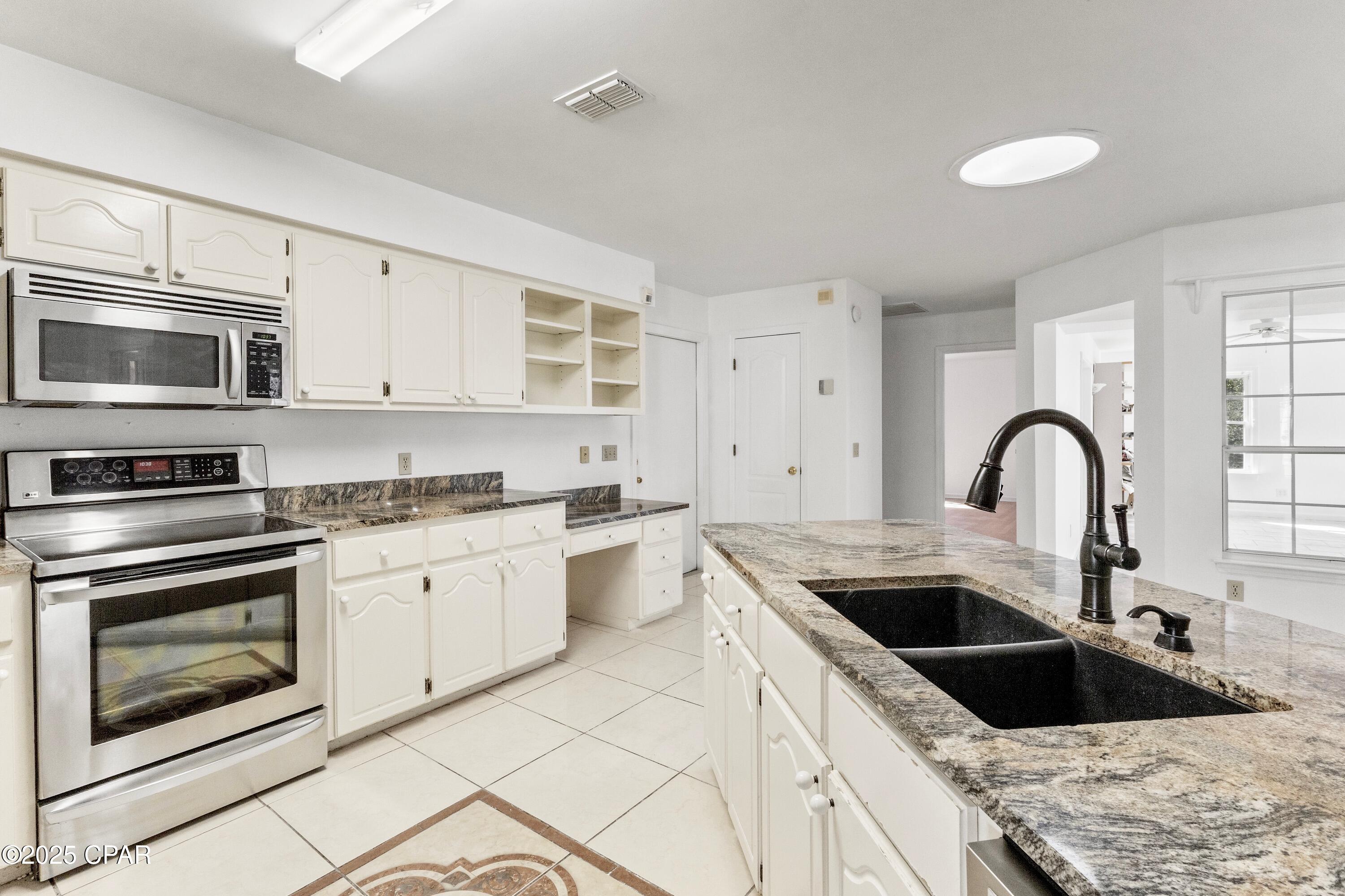 Image 8 For 333 Moonlight Bay Drive