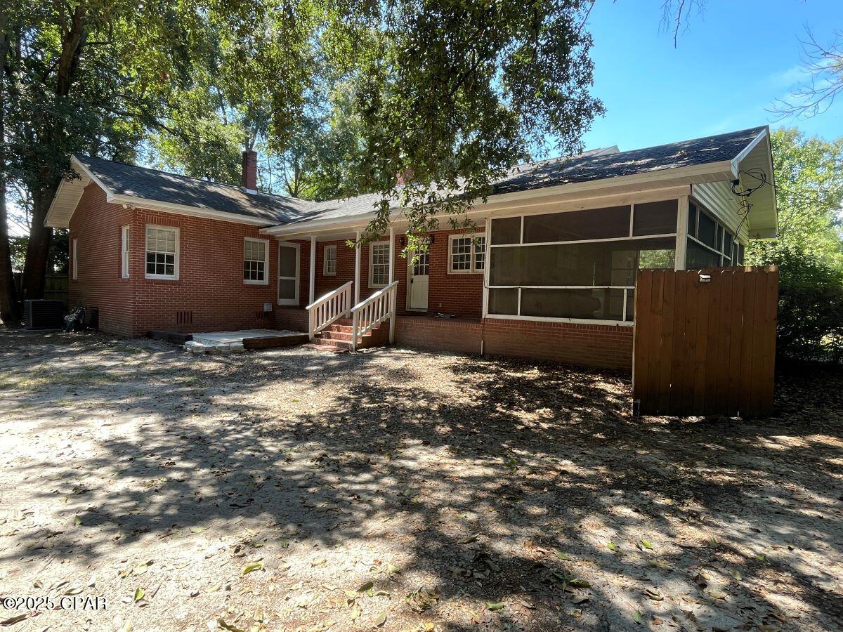 Image 11 For 111 Main Street