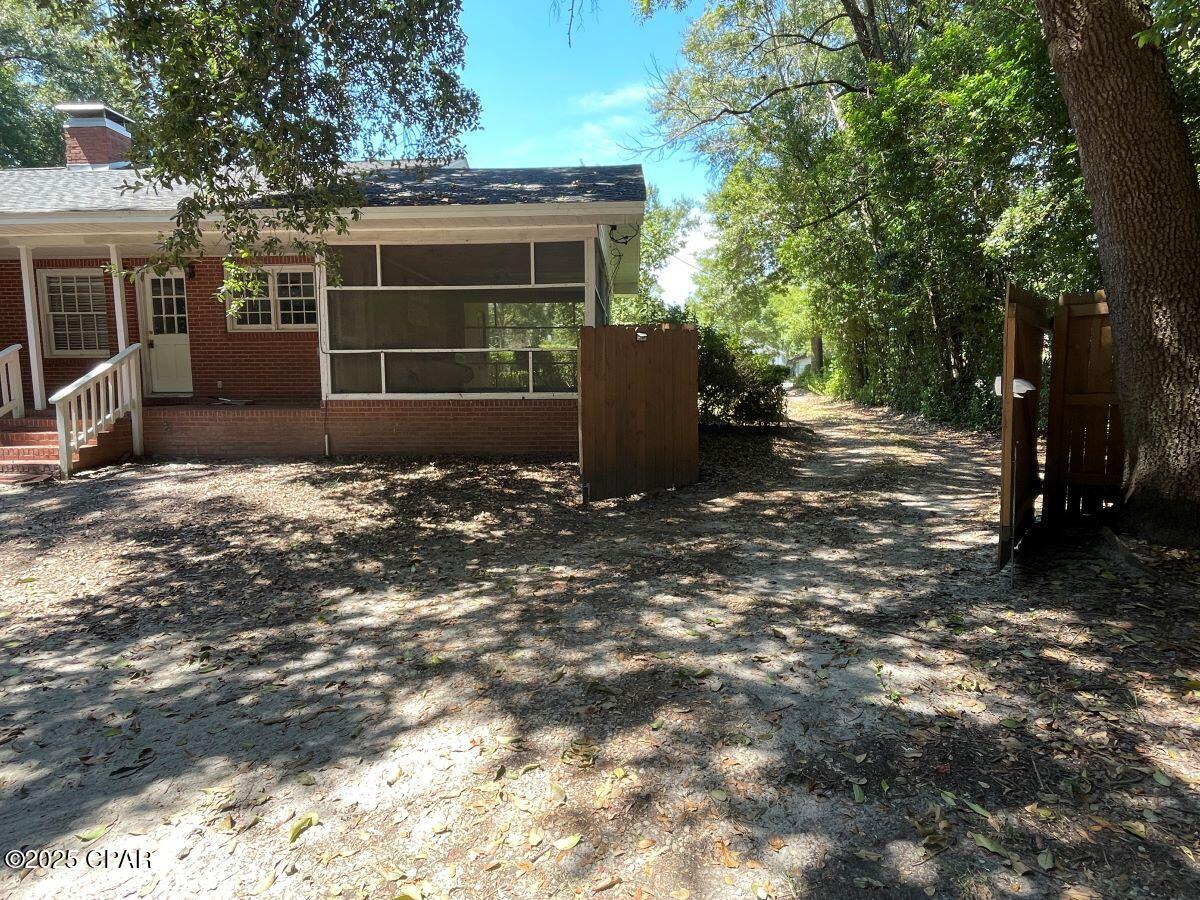 Image 13 For 111 Main Street