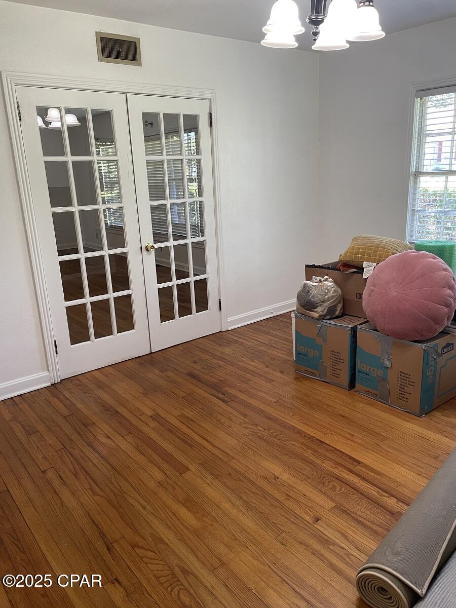 Image 23 For 111 Main Street