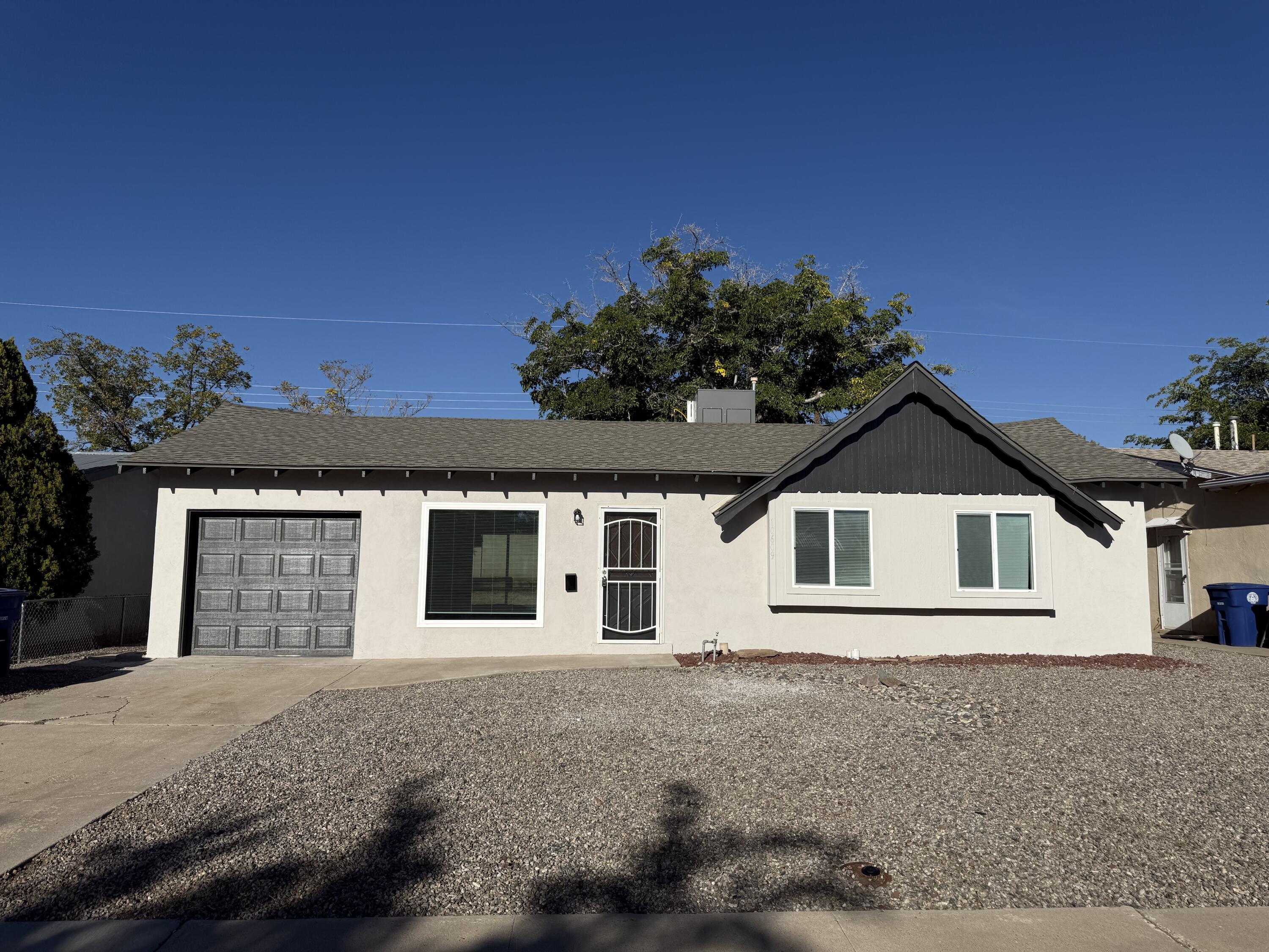 10609 MOUNTAIN Road, Albuquerque NM 87112