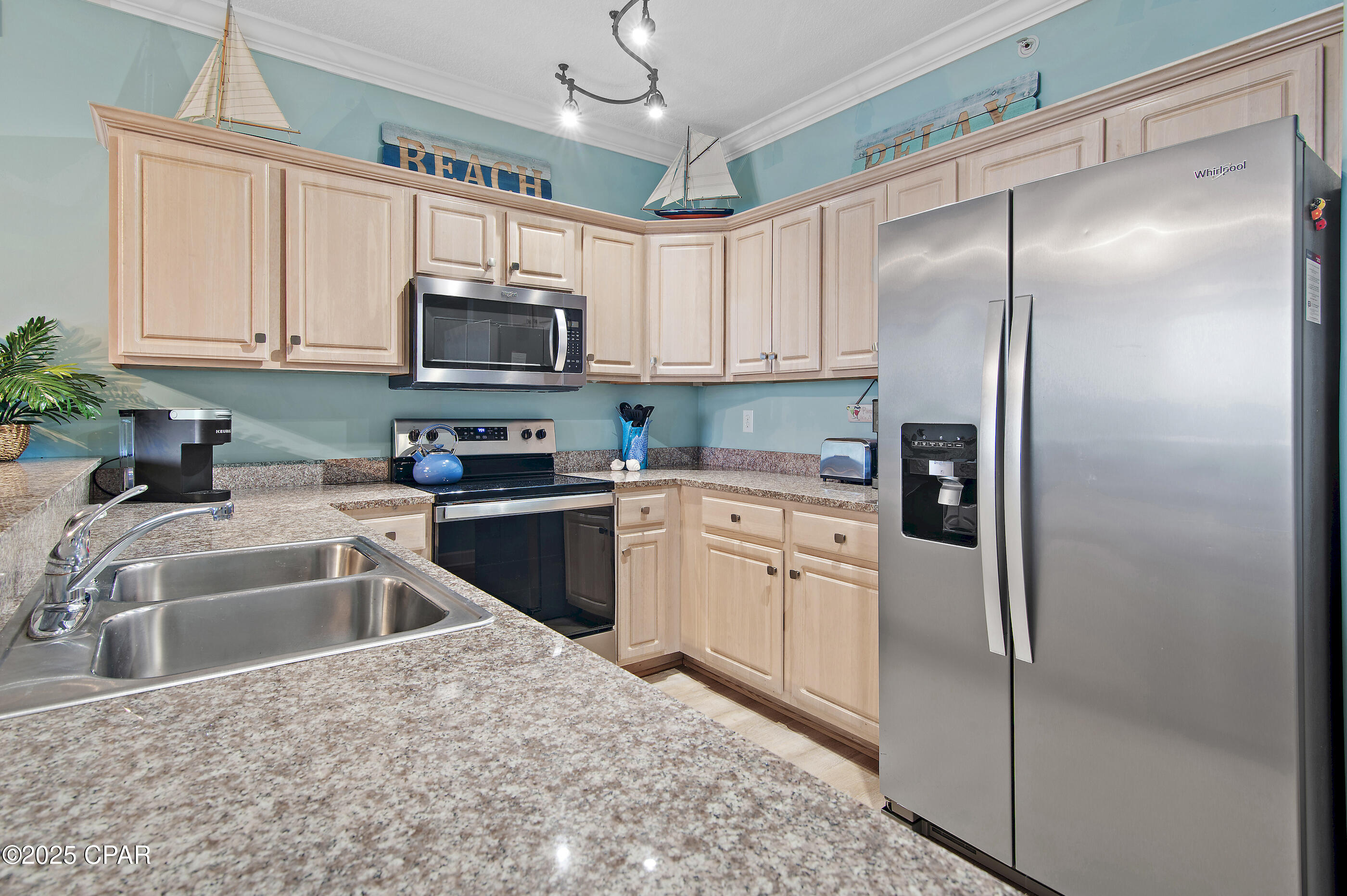 Image 14 For 17545 Front Beach  1104