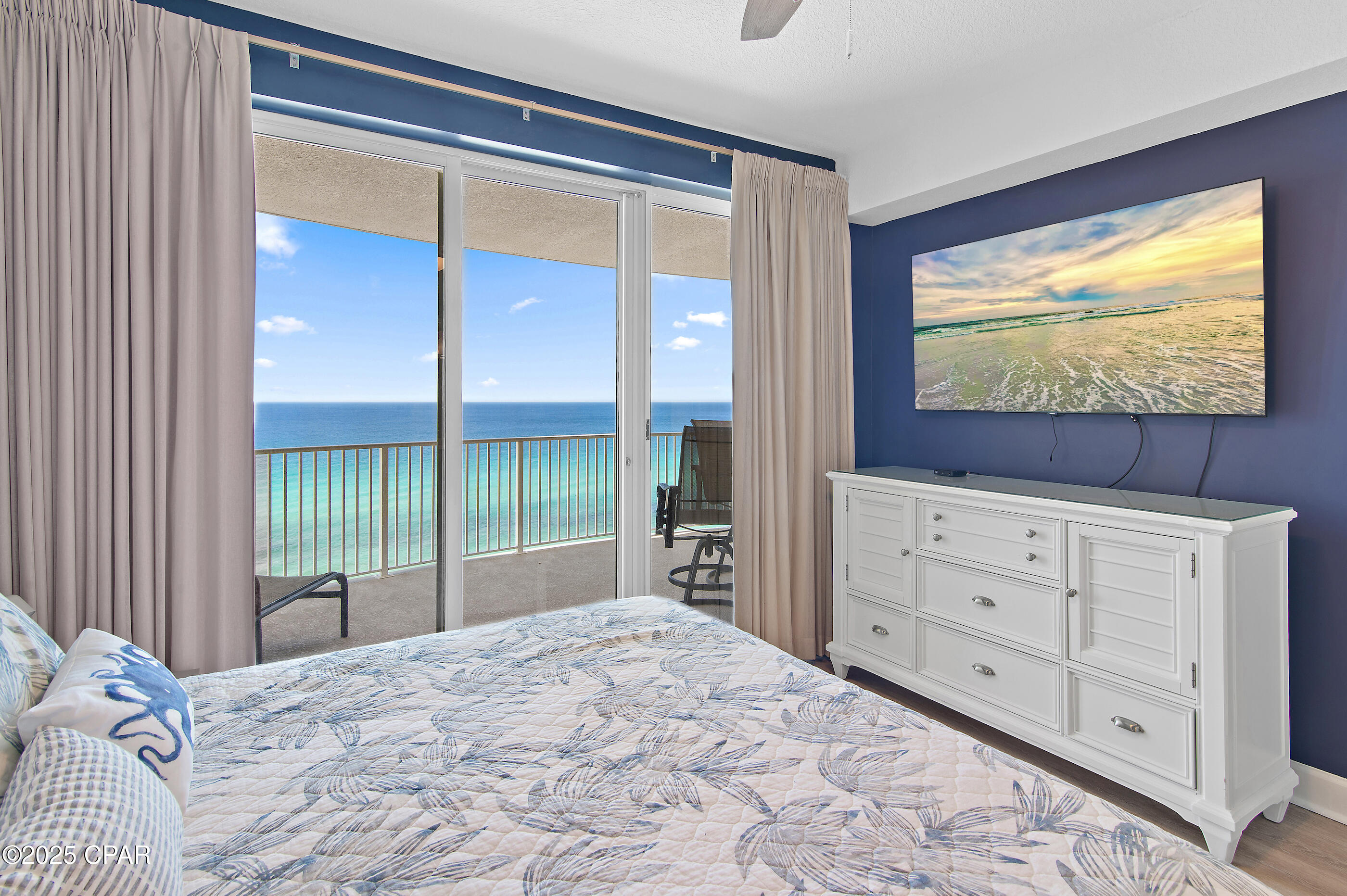 Image 16 For 17545 Front Beach  1104