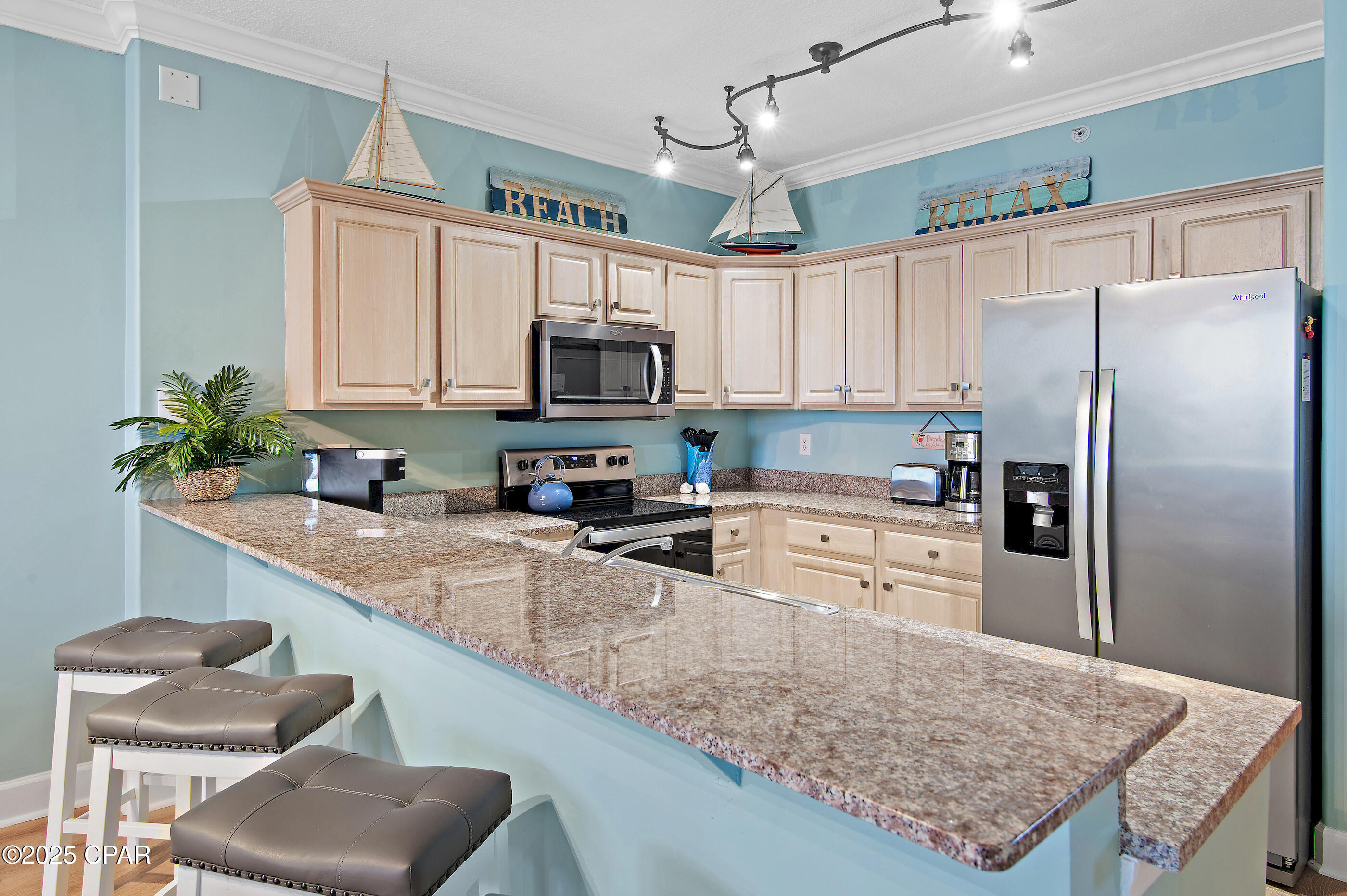 Image 4 For 17545 Front Beach  1104