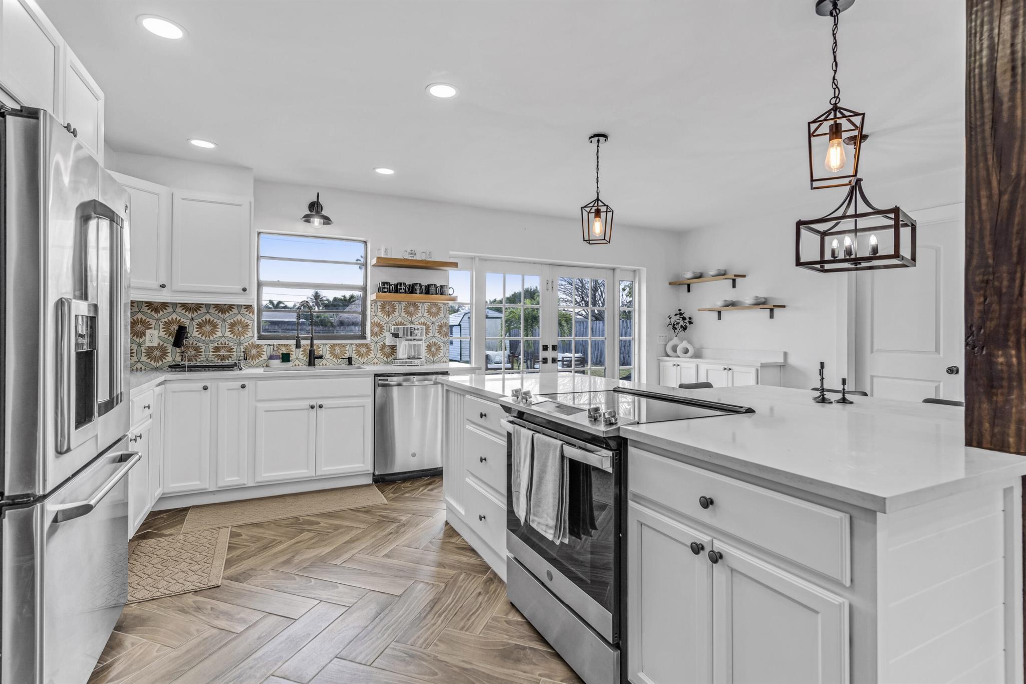 Palm Springs Village 4