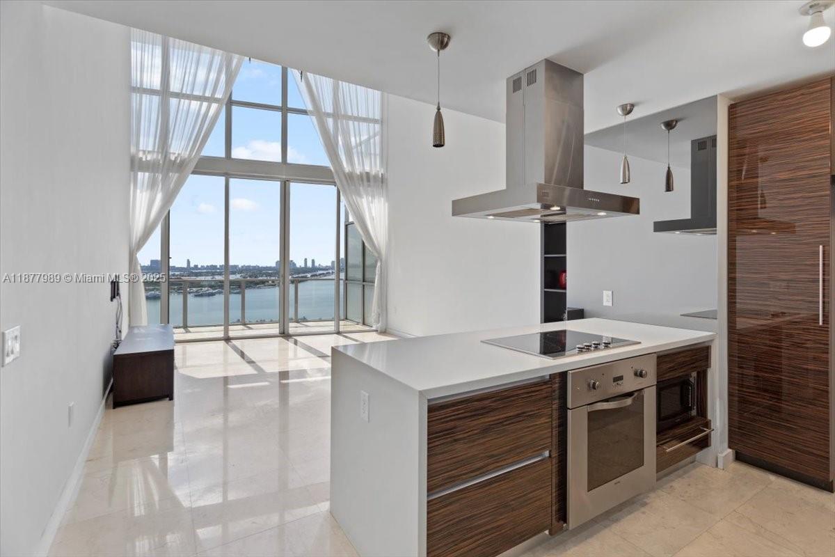 Condo for Rent in Miami, FL