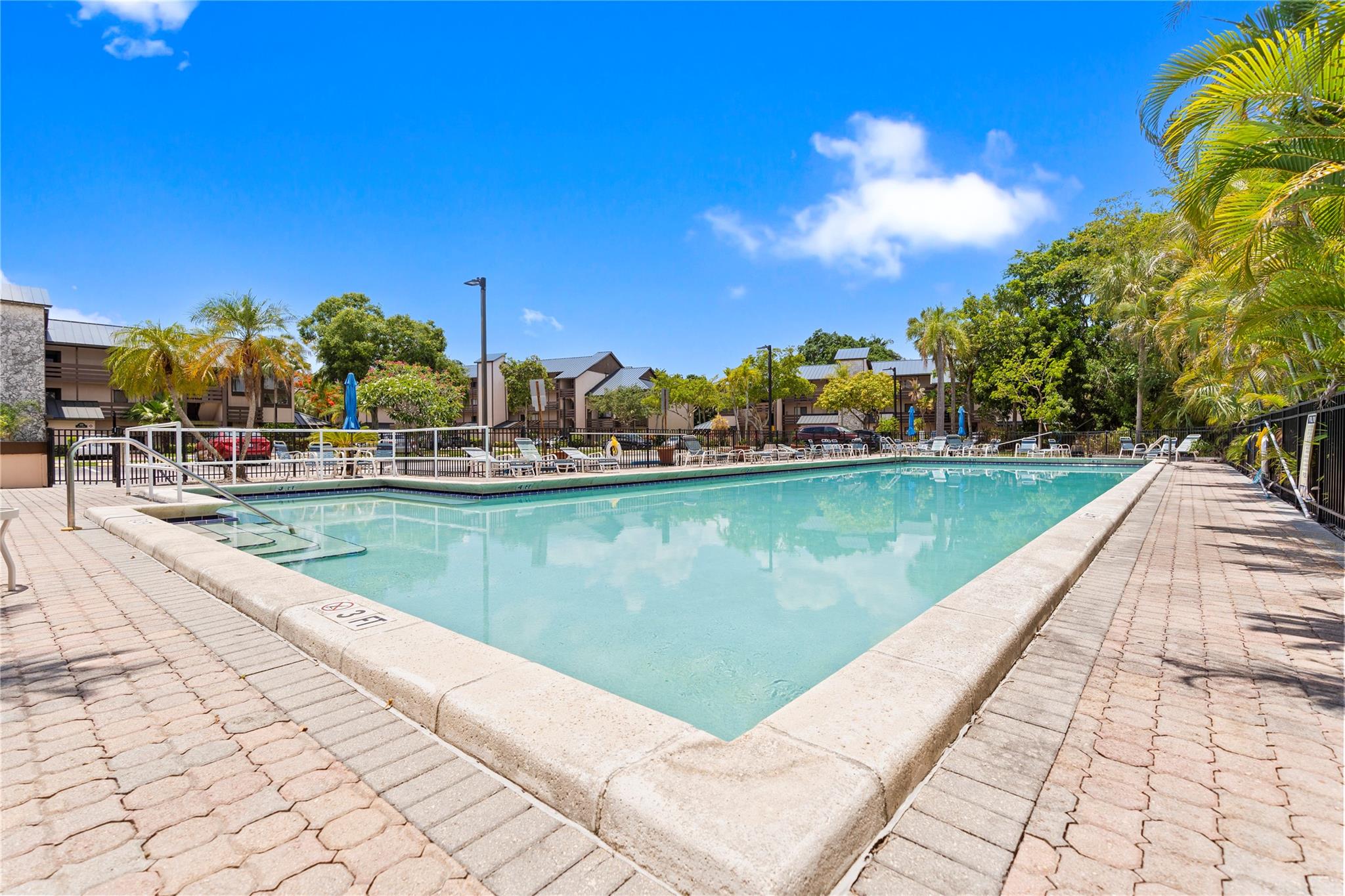 Homes for sale in Plantation, FL | 120 Sw 96Th Ter #103, Plantation, FL 33324 | MLS# F10526419