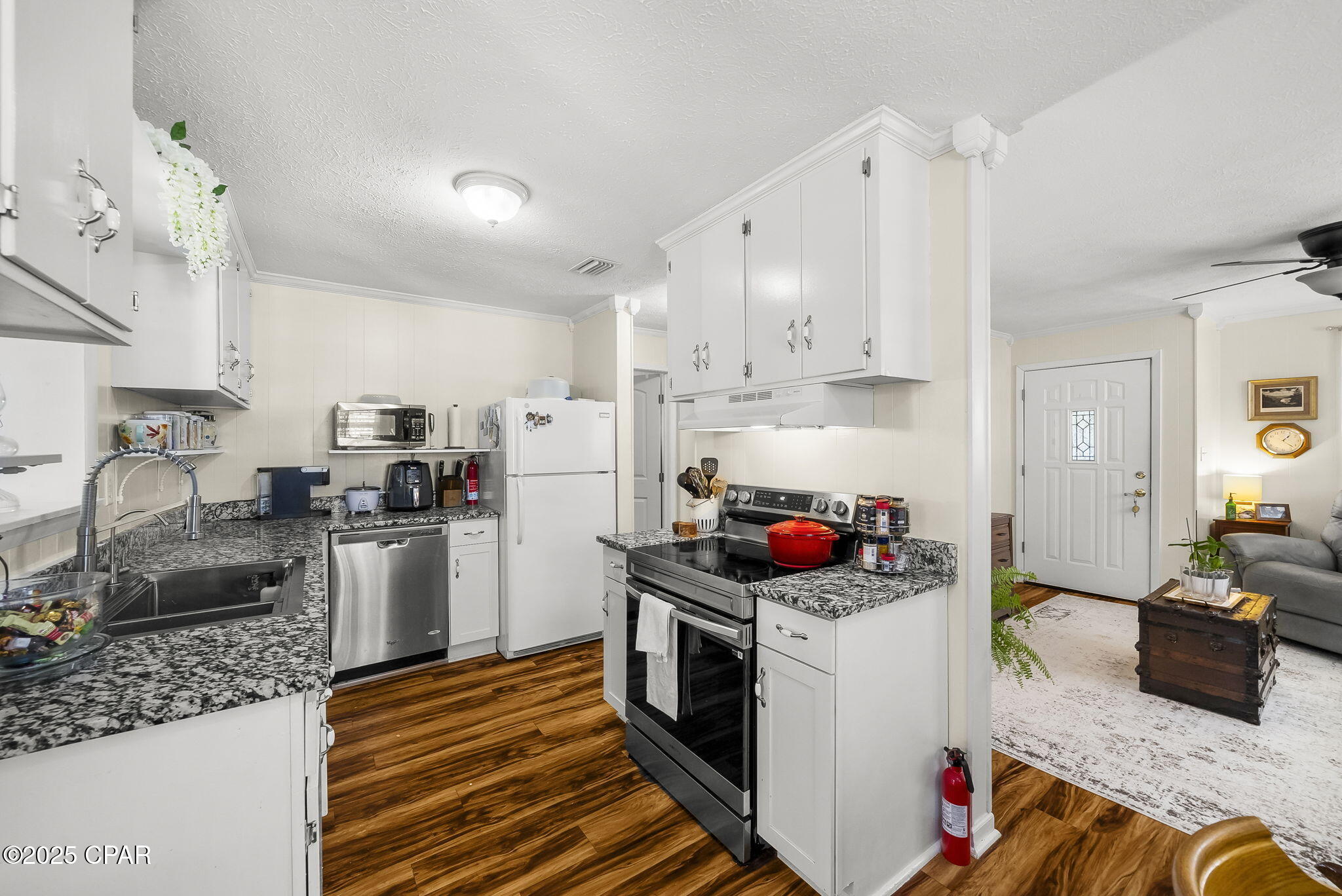 Image 13 For 500 Pinetree Drive