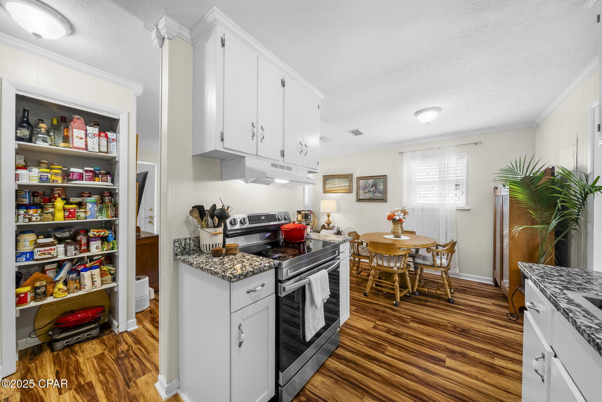 Image 14 For 500 Pinetree Drive