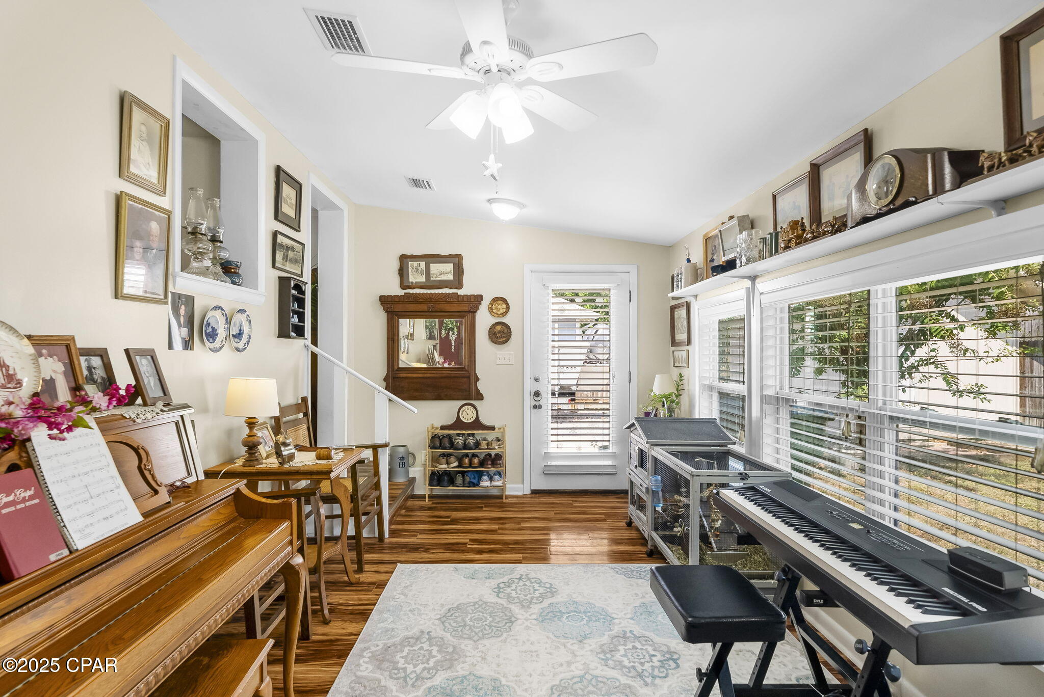 Image 17 For 500 Pinetree Drive