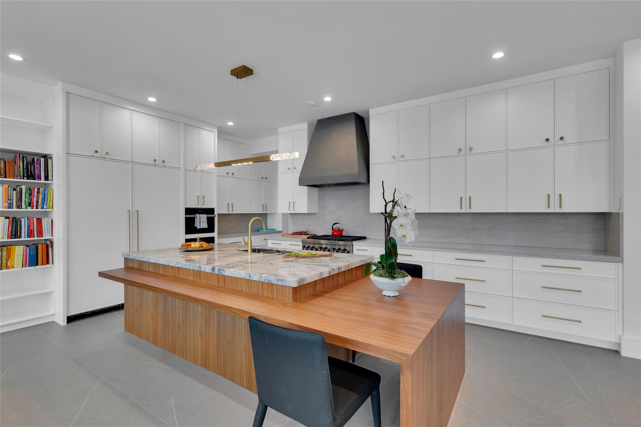 Homes for sale in Fort Lauderdale, FL | 1730 Se 13th St, Fort Lauderdale, FL 33316 | MLS# F10526397