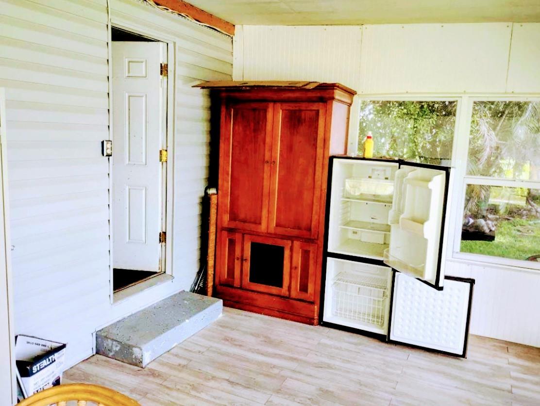 Homes for sale in Moore Haven, FL | 1048 Arvin Ln, Moore Haven, FL 33471 | MLS# F10526447