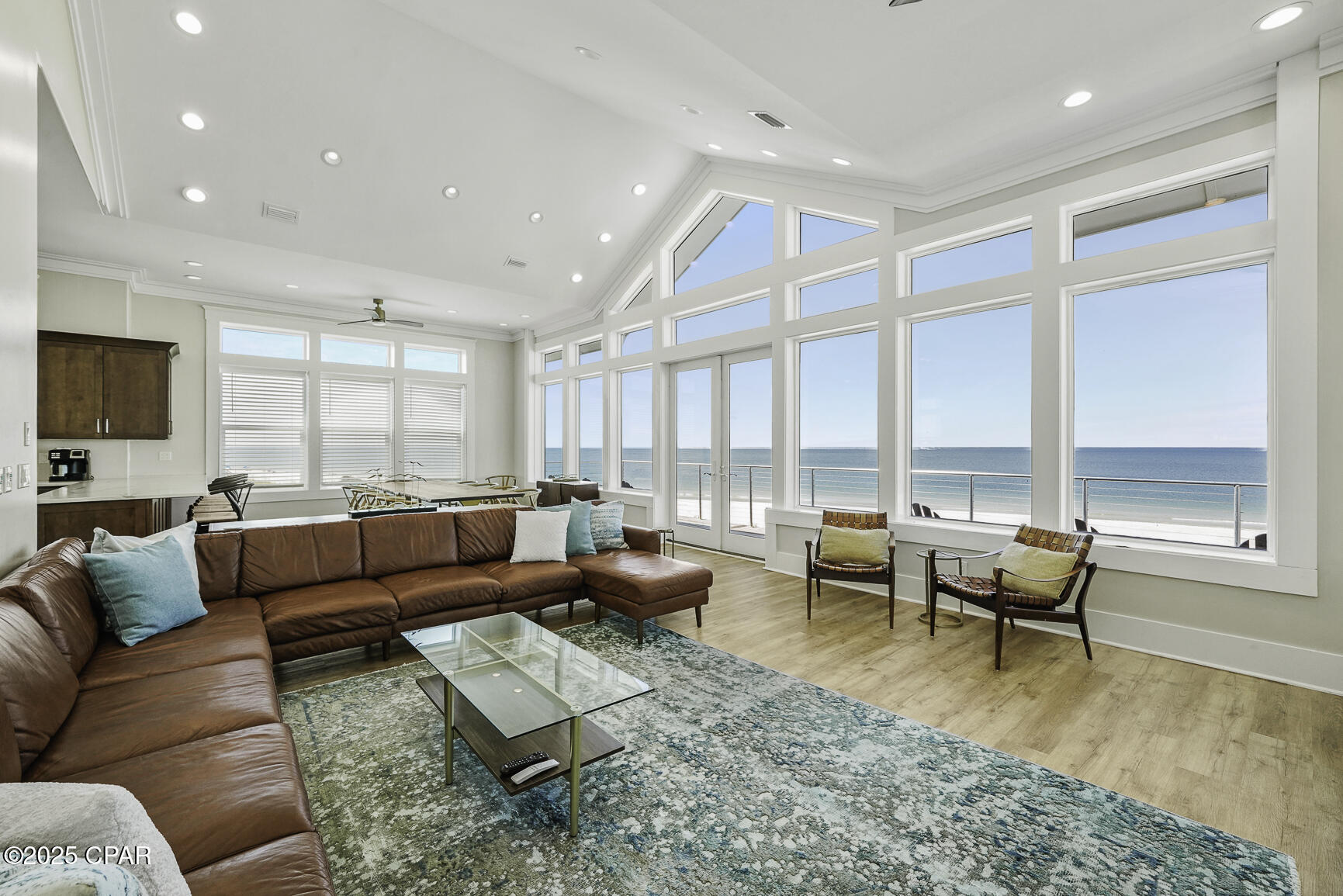 Listing photo id 4 for 149 Sapodilla Lane