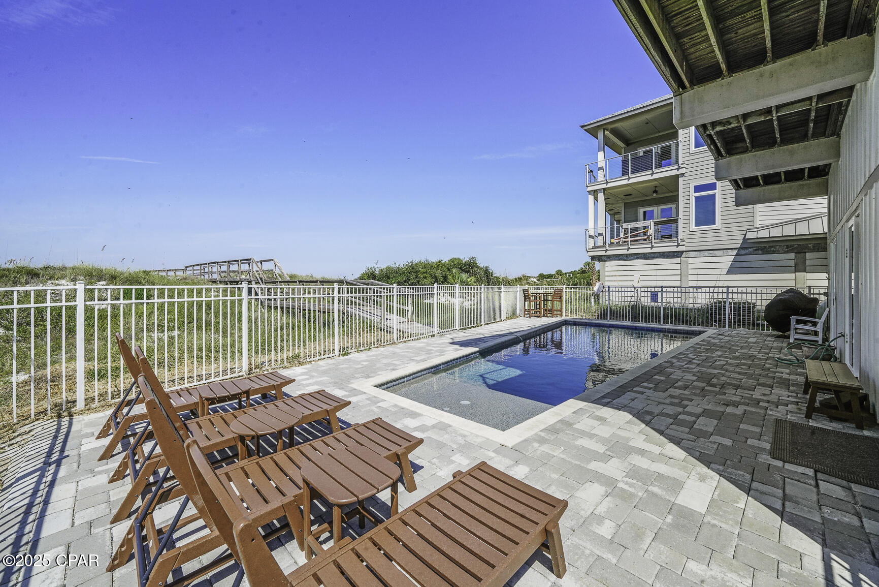 Listing photo id 70 for 149 Sapodilla Lane