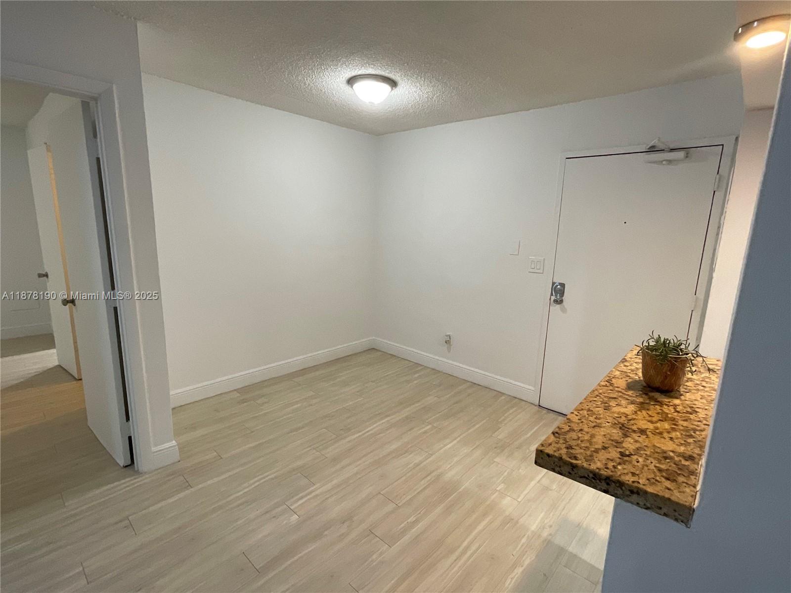 2201 Brickell Ave #25, Miami FL 33129