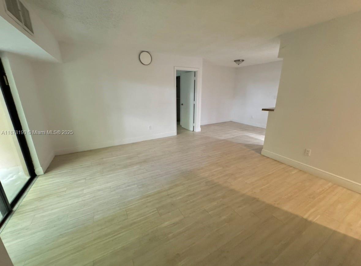 2201 Brickell Ave #25, Miami FL 33129