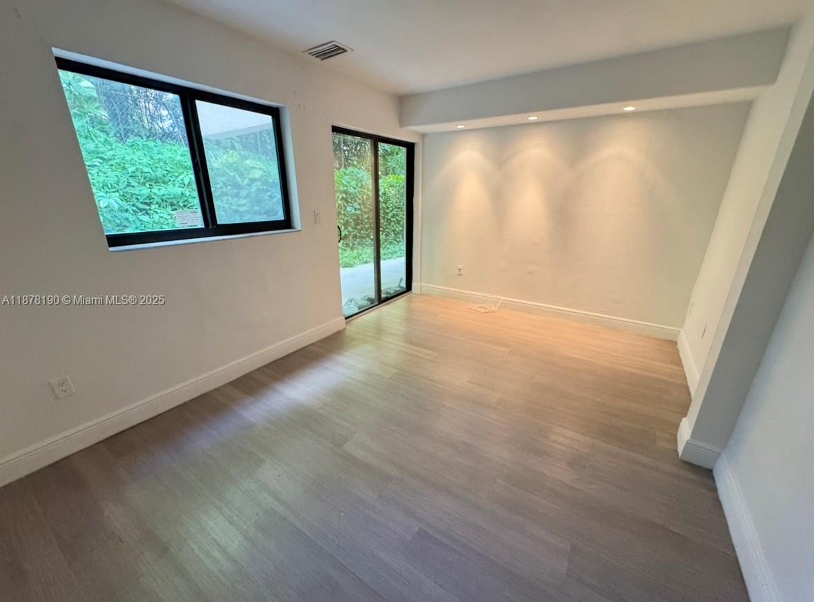 2201 Brickell Ave #25, Miami FL 33129
