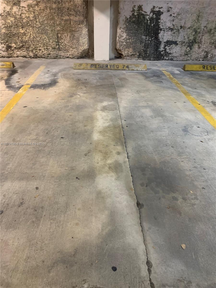 2201 Brickell Ave #25, Miami FL 33129