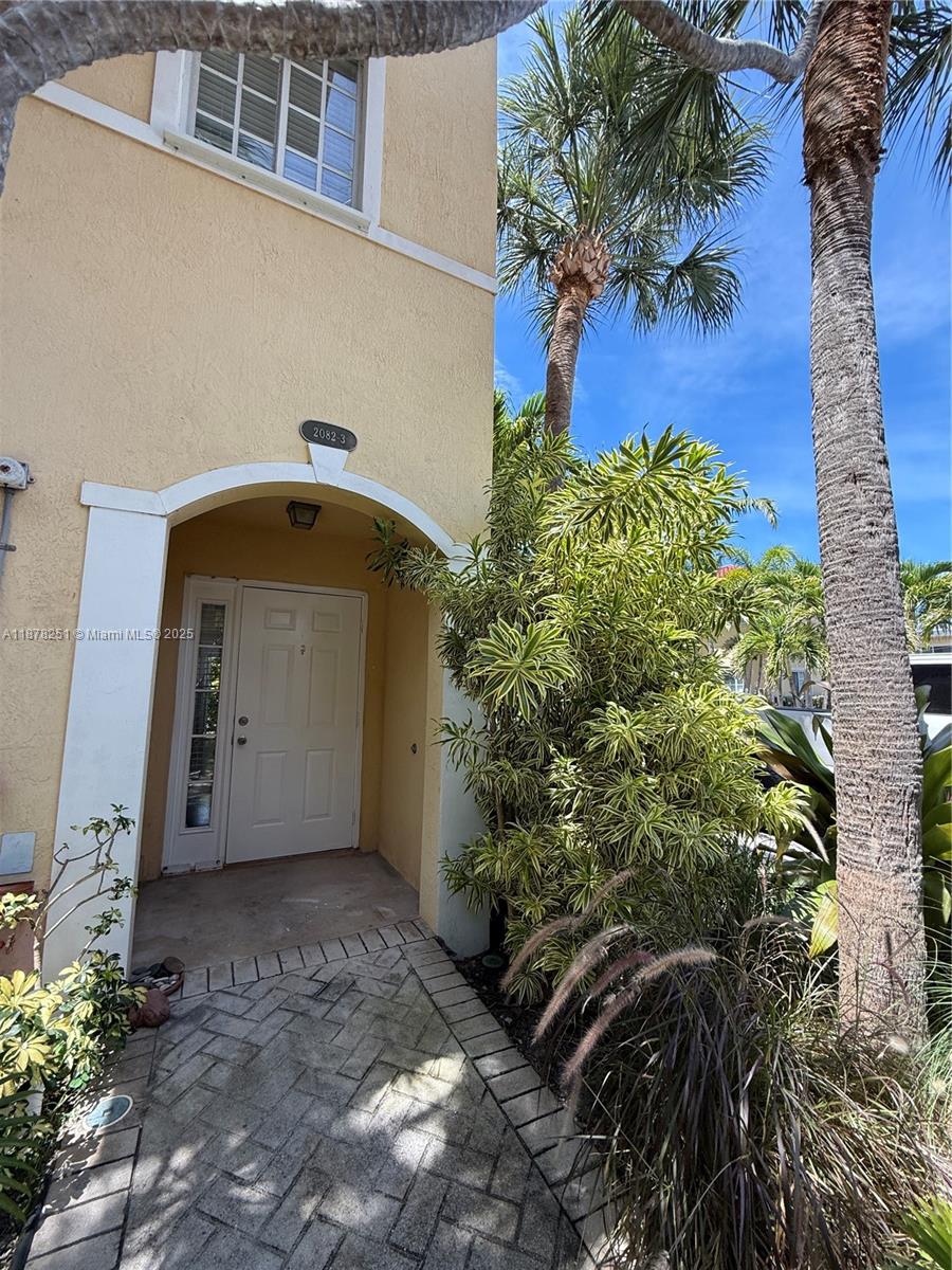 Homes for sale in North Miami Beach, FL | 2082 Ne 167Th St #2-104, North Miami Beach, FL 33162 | MLS# A11878251