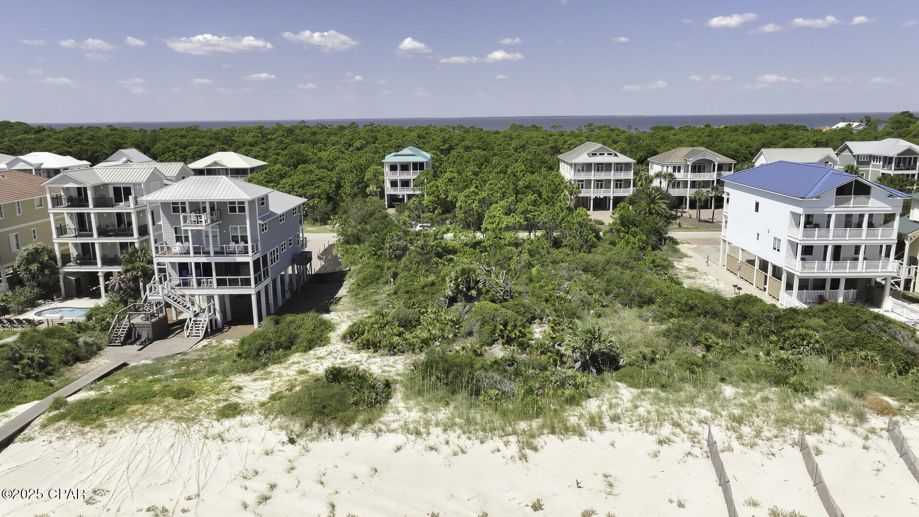 Listing photo id 12 for 2240 Sailfish Drive