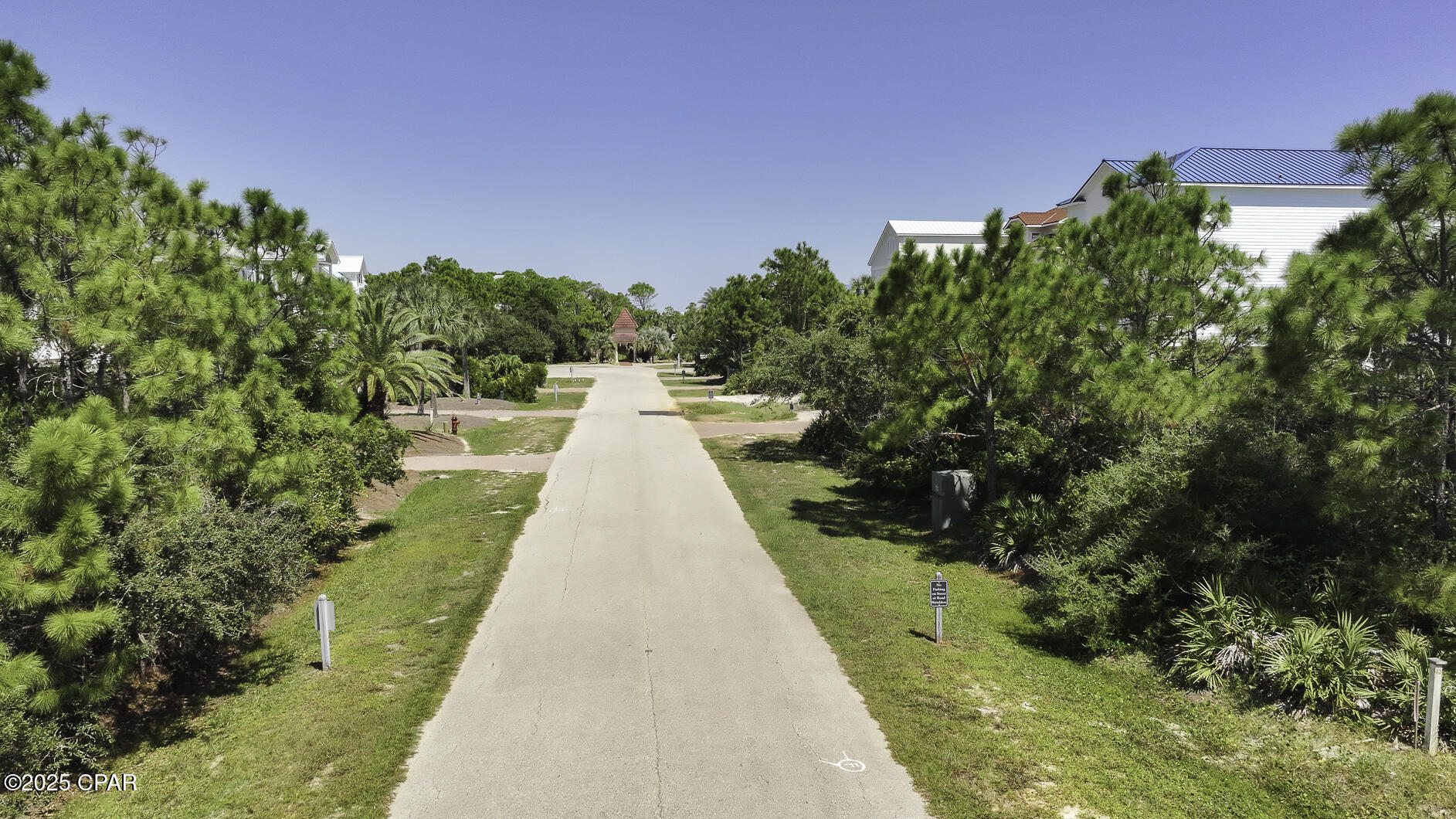 Listing photo id 4 for 2240 Sailfish Drive