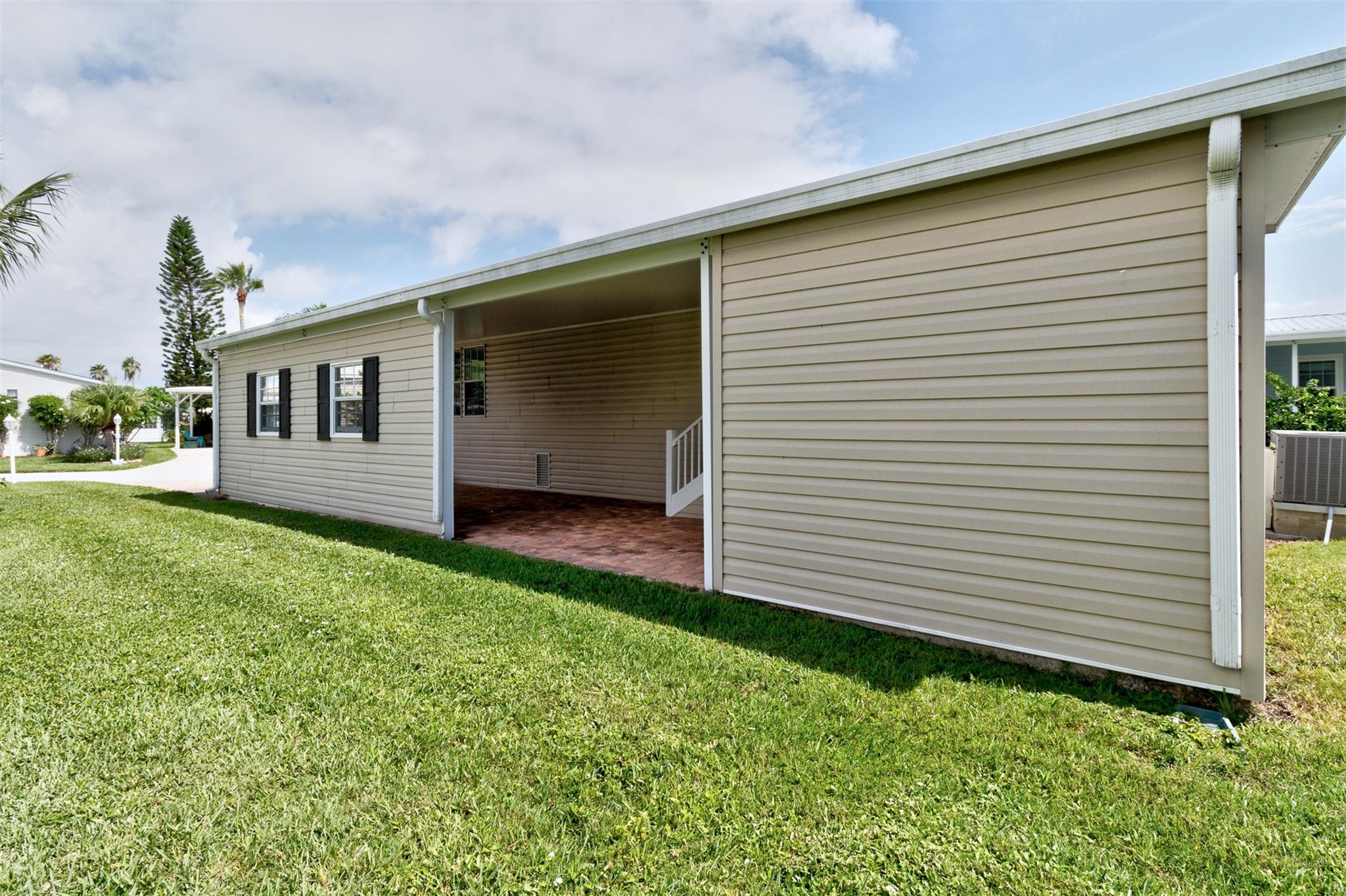 Homes for sale in Vero Beach, FL | 192 N Arbor Lane, Vero Beach, FL 32960 | MLS# F10526513