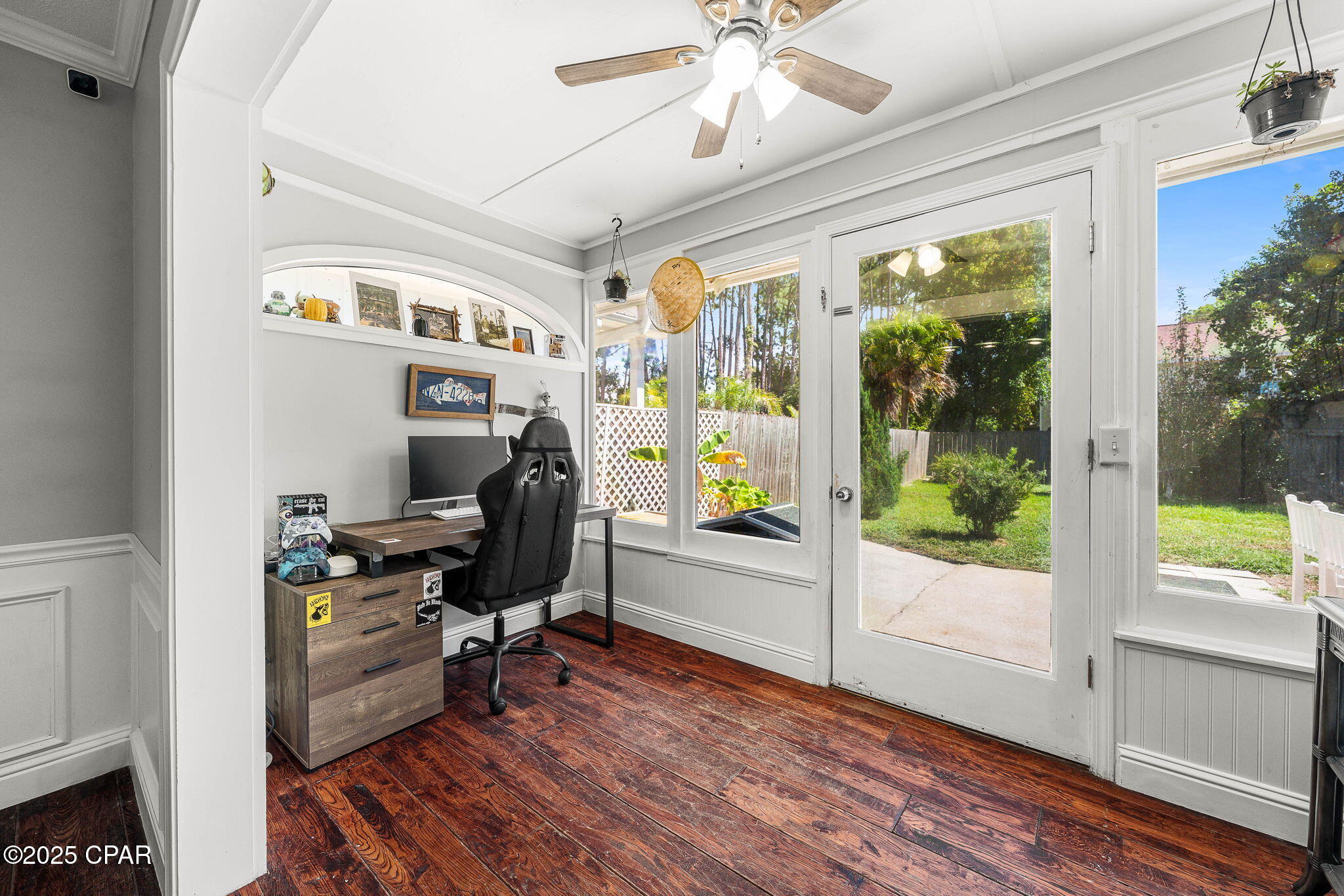 Image 13 For 3701 Lee Street A&b