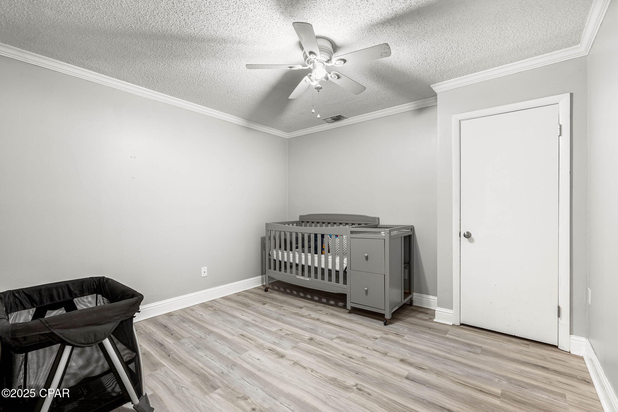 Image 20 For 3701 Lee Street A&b