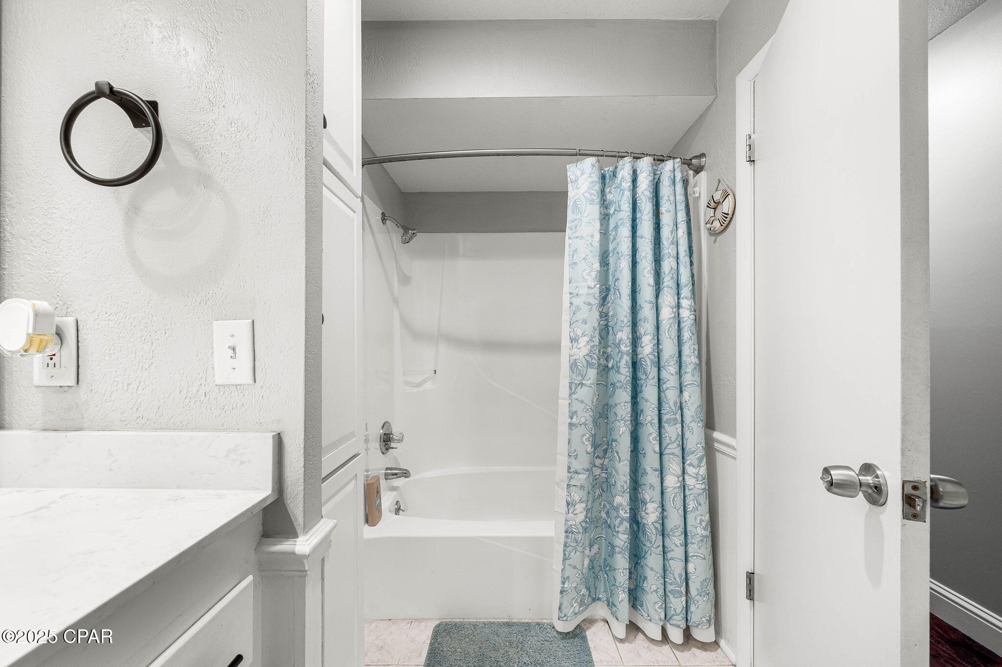 Image 23 For 3701 Lee Street A&b