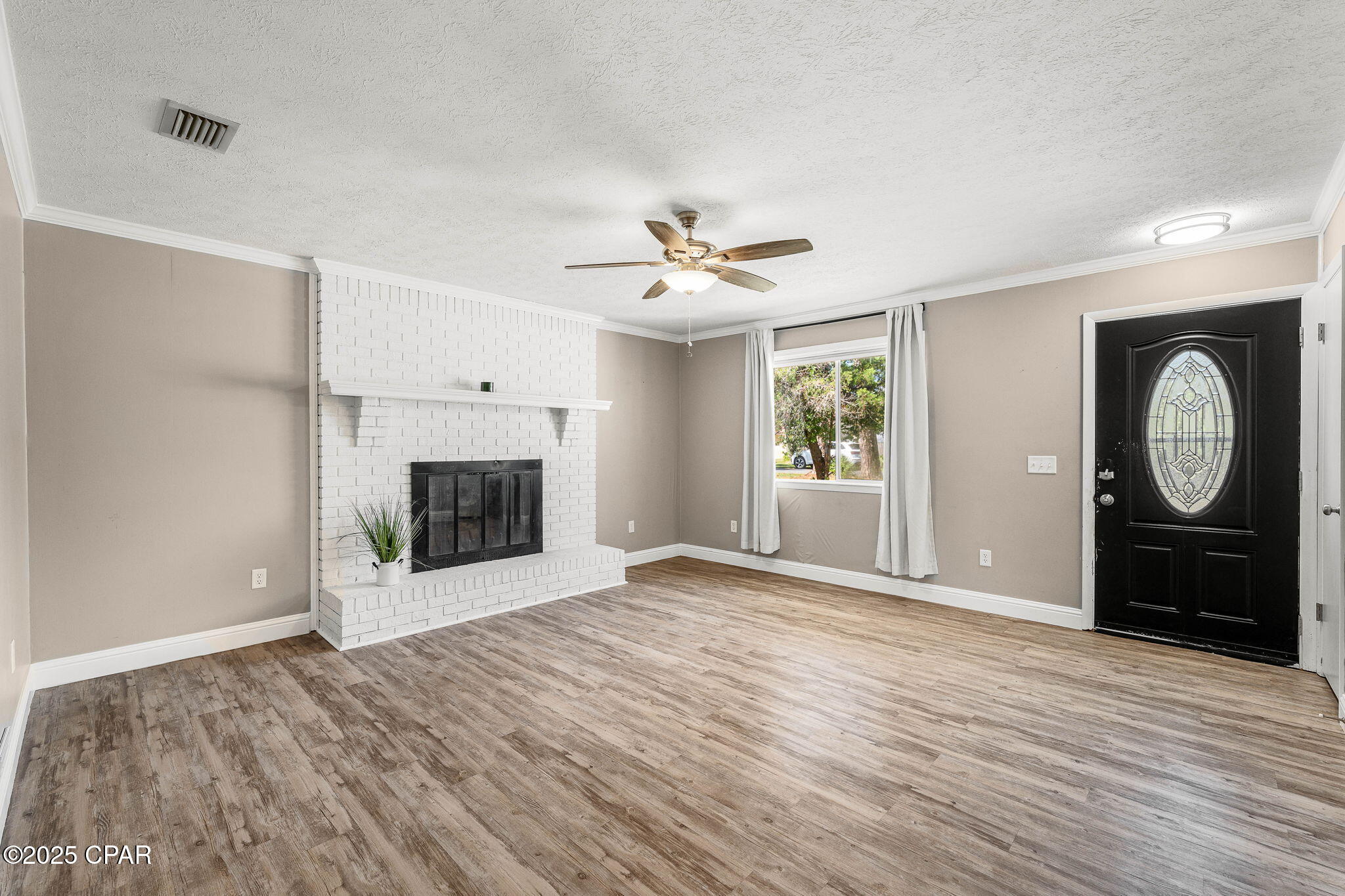 Image 30 For 3701 Lee Street A&b