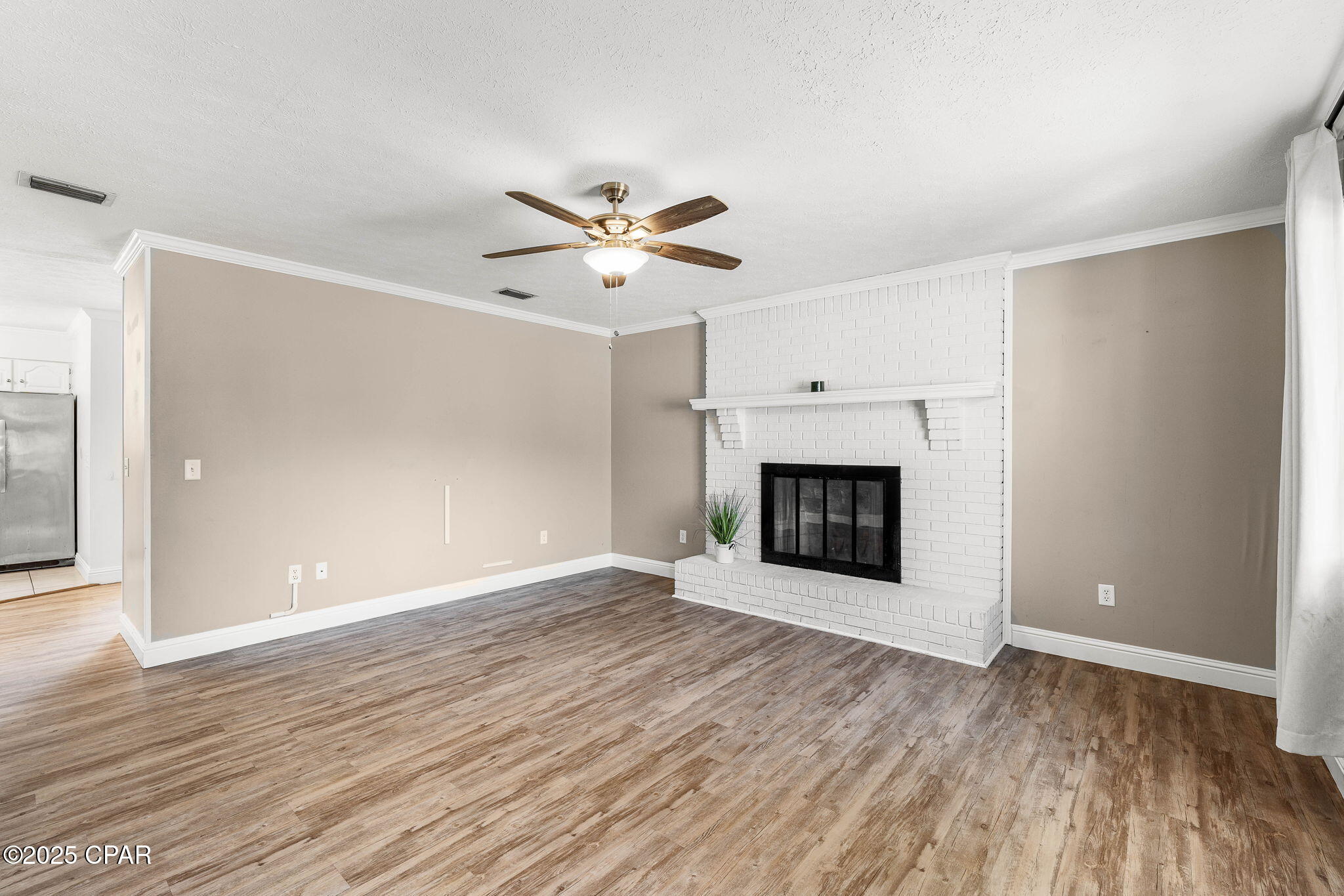 Image 31 For 3701 Lee Street A&b