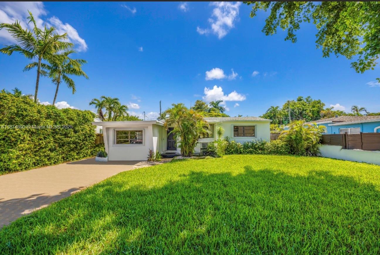 Central Golf Sec Of Holly