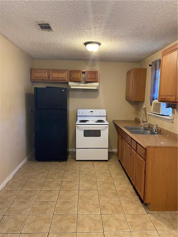 Homes for sale in New Orleans, LA | 151 Pinewood Ct, New Orleans, LA 70114 | MLS# 2521714