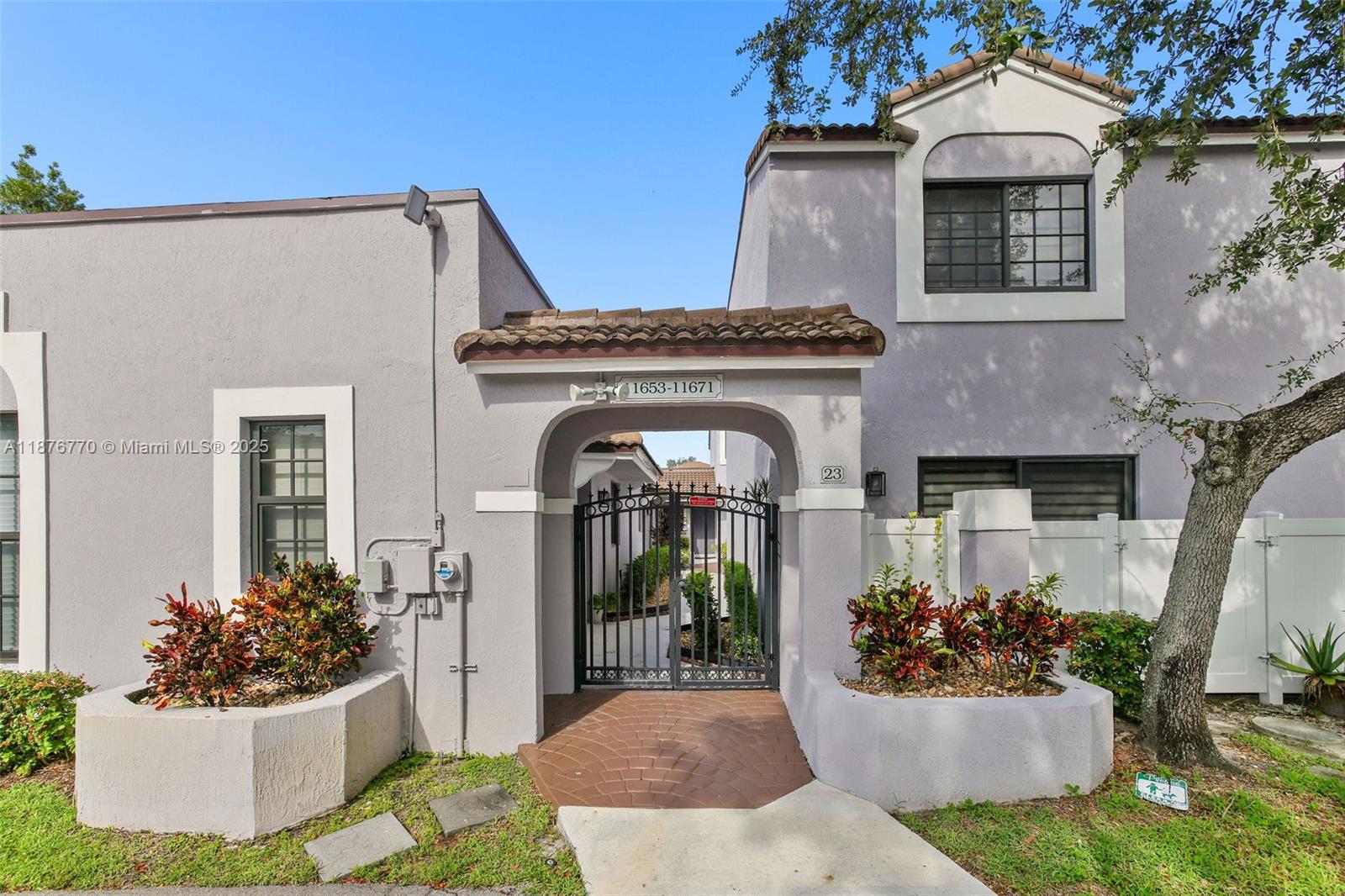 Pembroke Lakes Section Ei