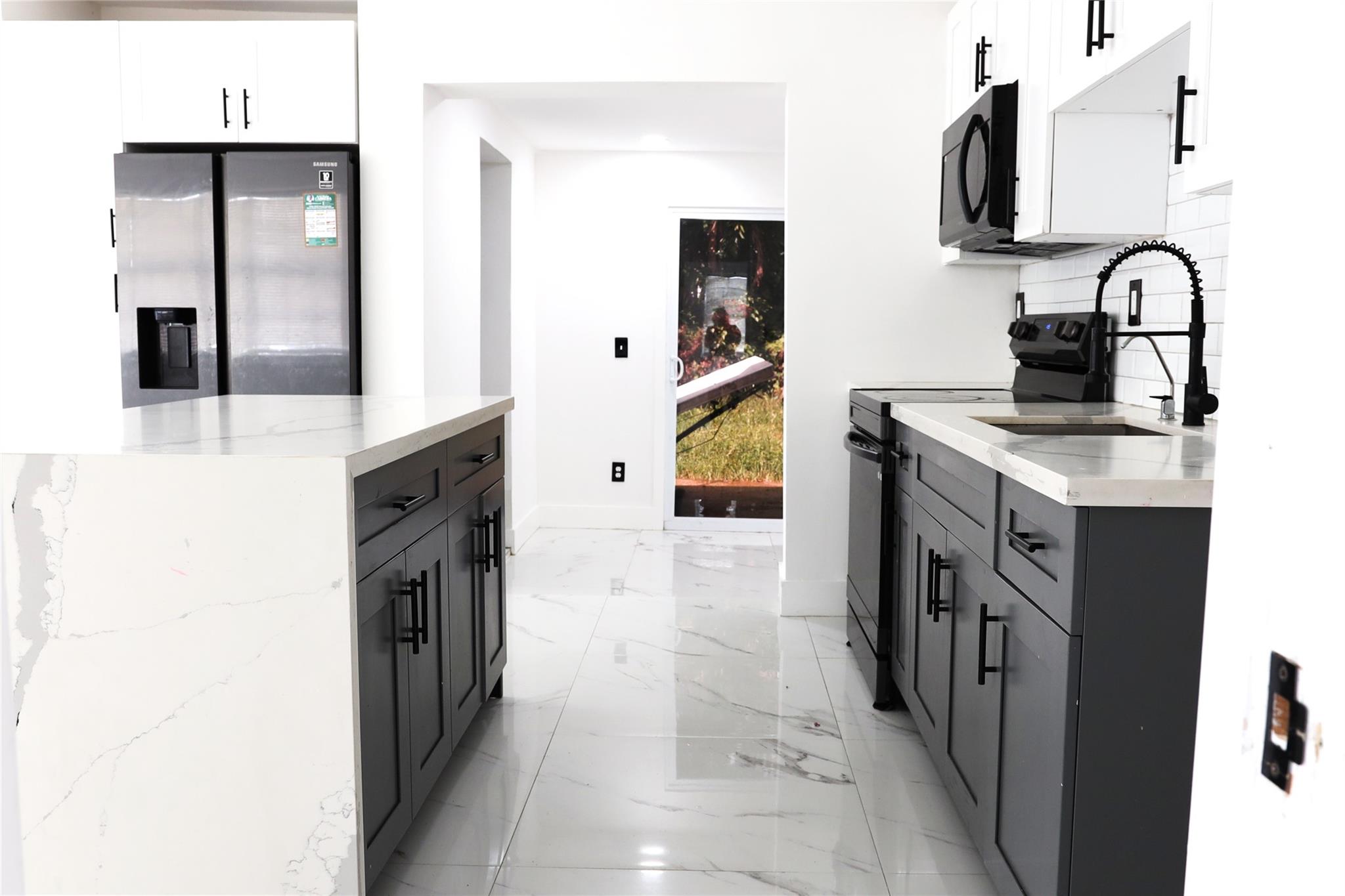 Homes for sale in Miami, FL | 3075 Nw 68th St, Miami, FL 33147 | MLS# F10526341