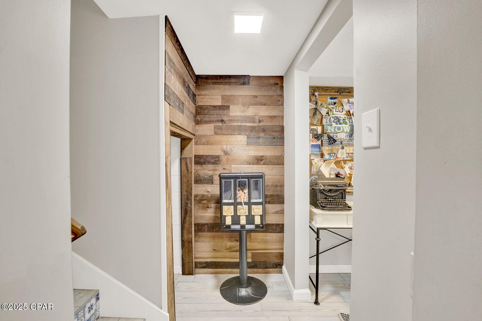 Image 8 For 19215 Delmar Drive