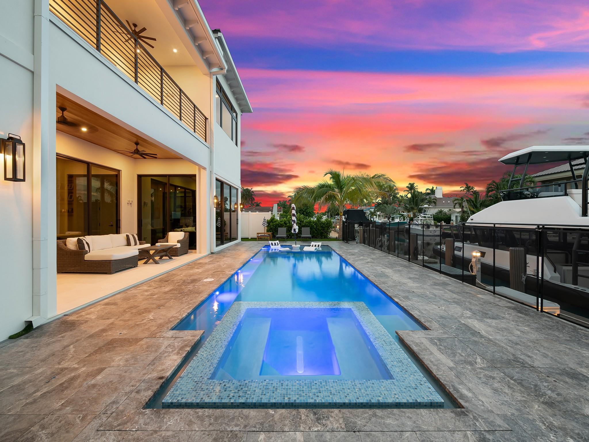 Homes for sale in Lighthouse Point, FL | 2420 Ne 48Th St, Lighthouse Point, FL 33064 | MLS# F10526555