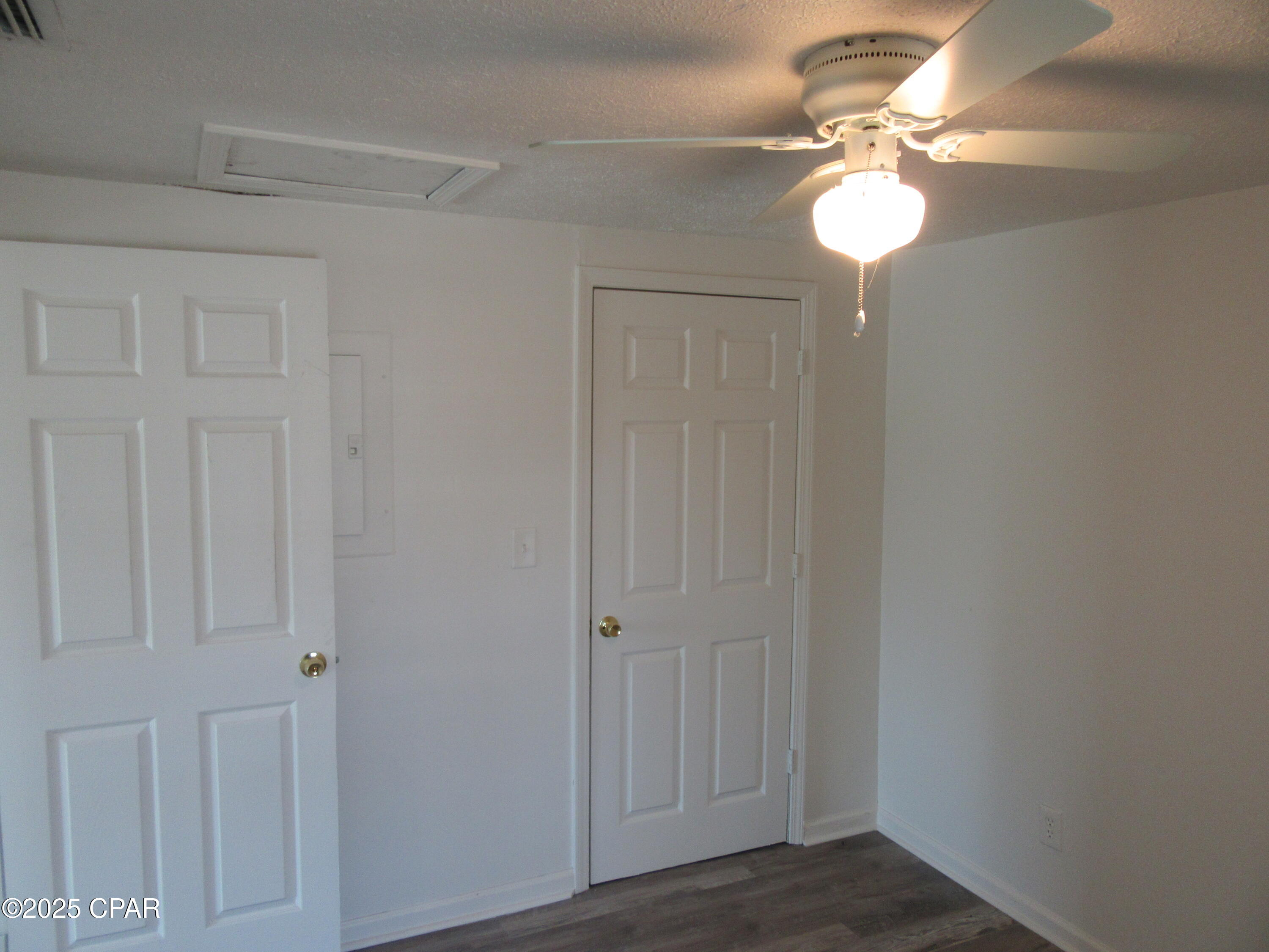 Image 10 For 237 Helen Avenue #c