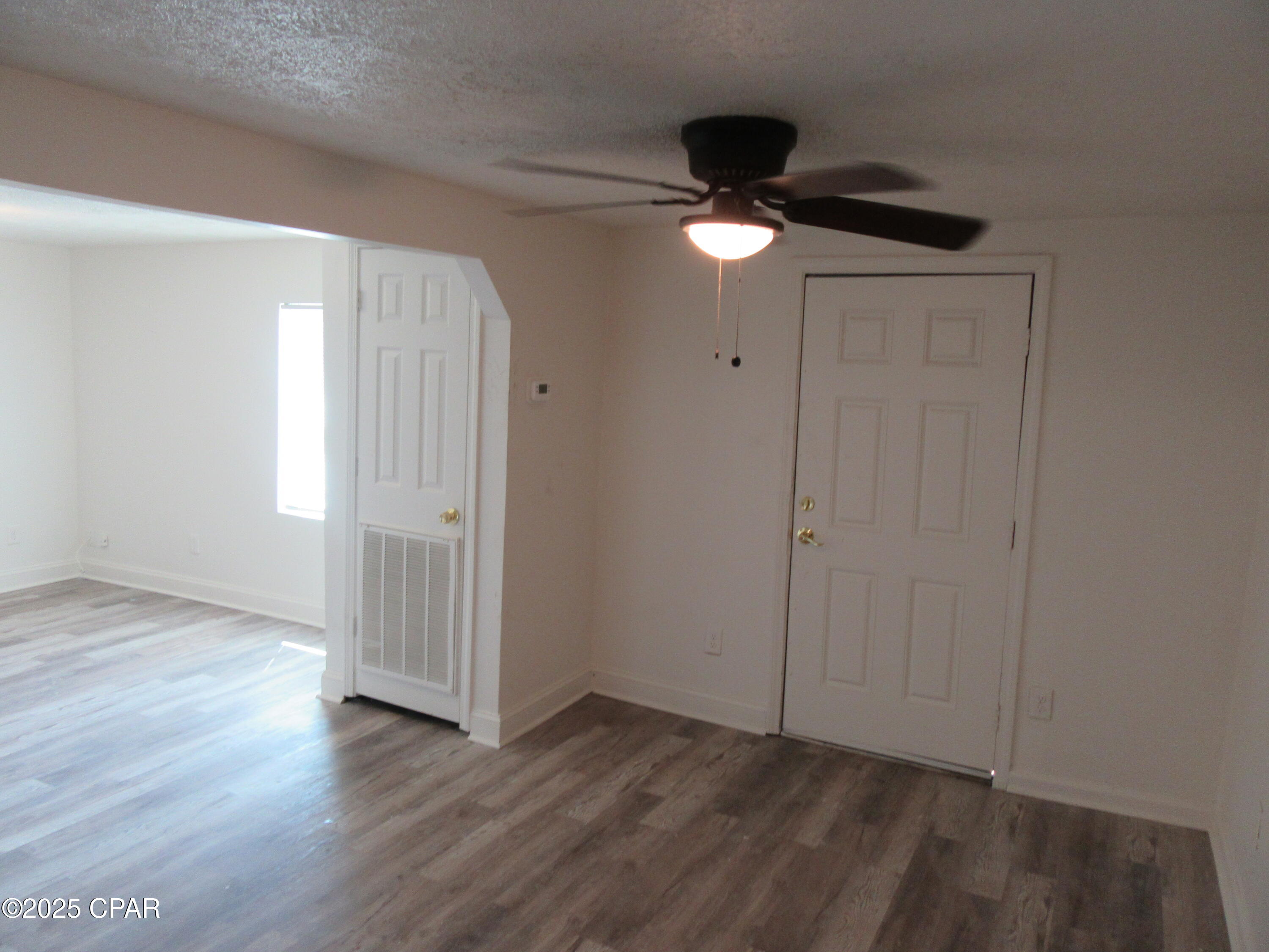 Image 11 For 237 Helen Avenue #c